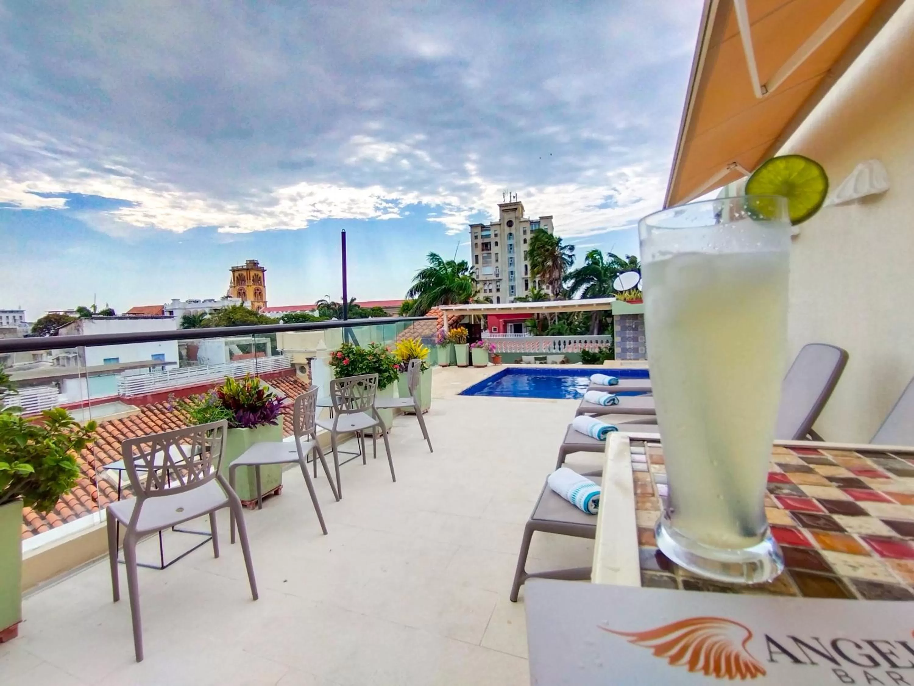 Swimming pool in Hotel Casa La Fe