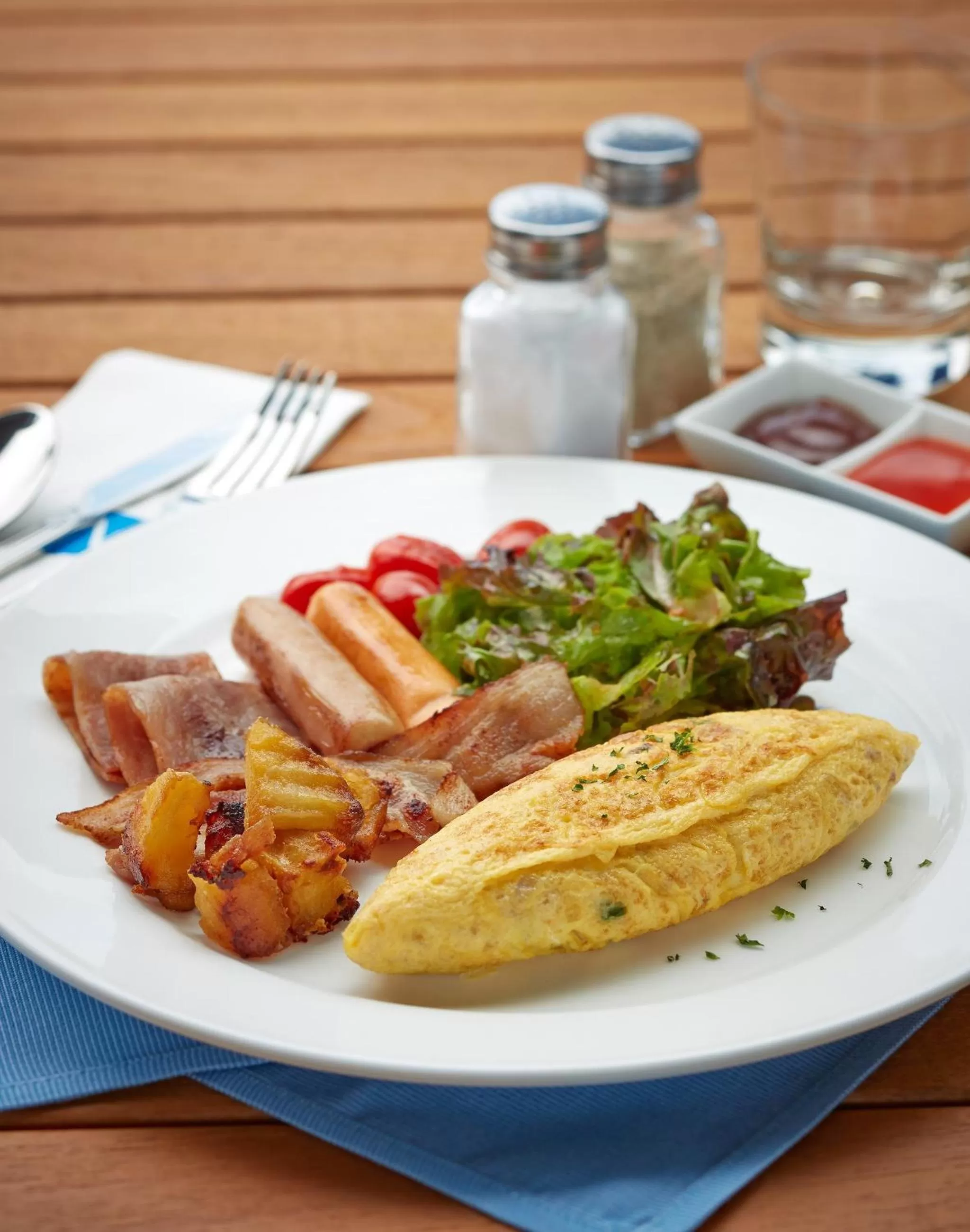 American breakfast in Vann Hua Hin Resort