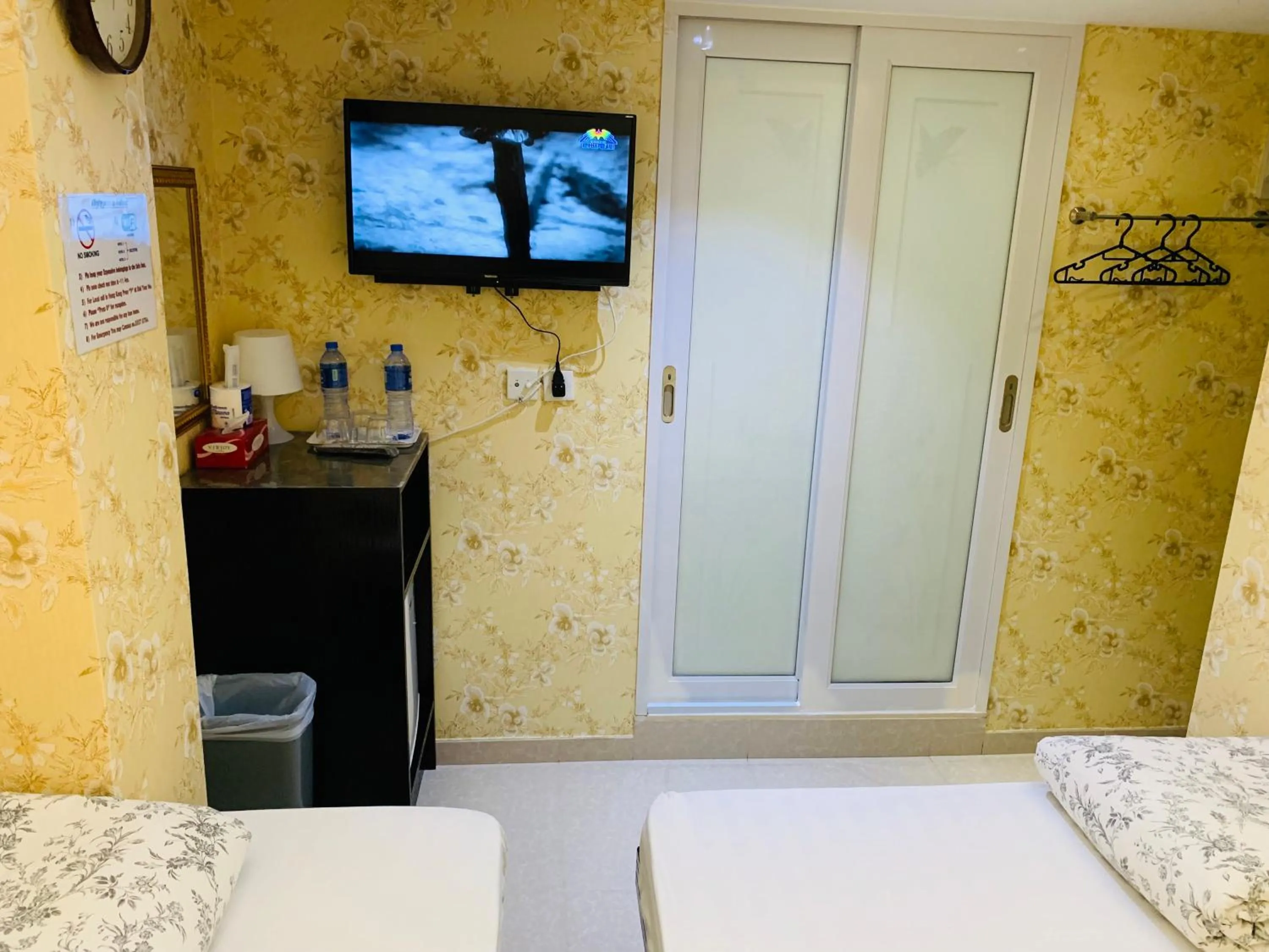 TV and multimedia, Bed in Modern