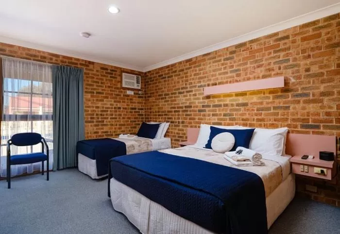 Bed in The Lydoun Motel