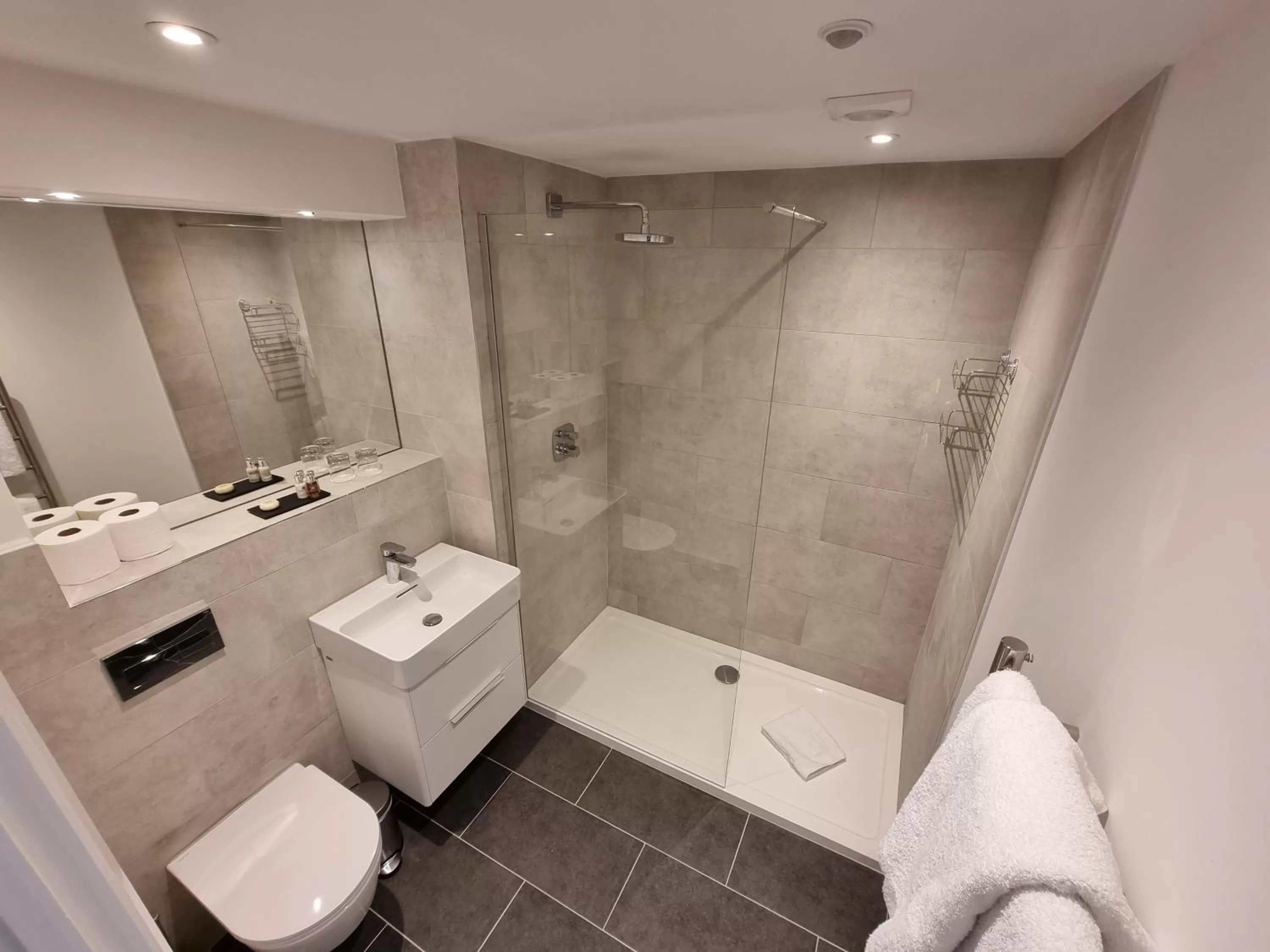 Shower in Number Four at Stow