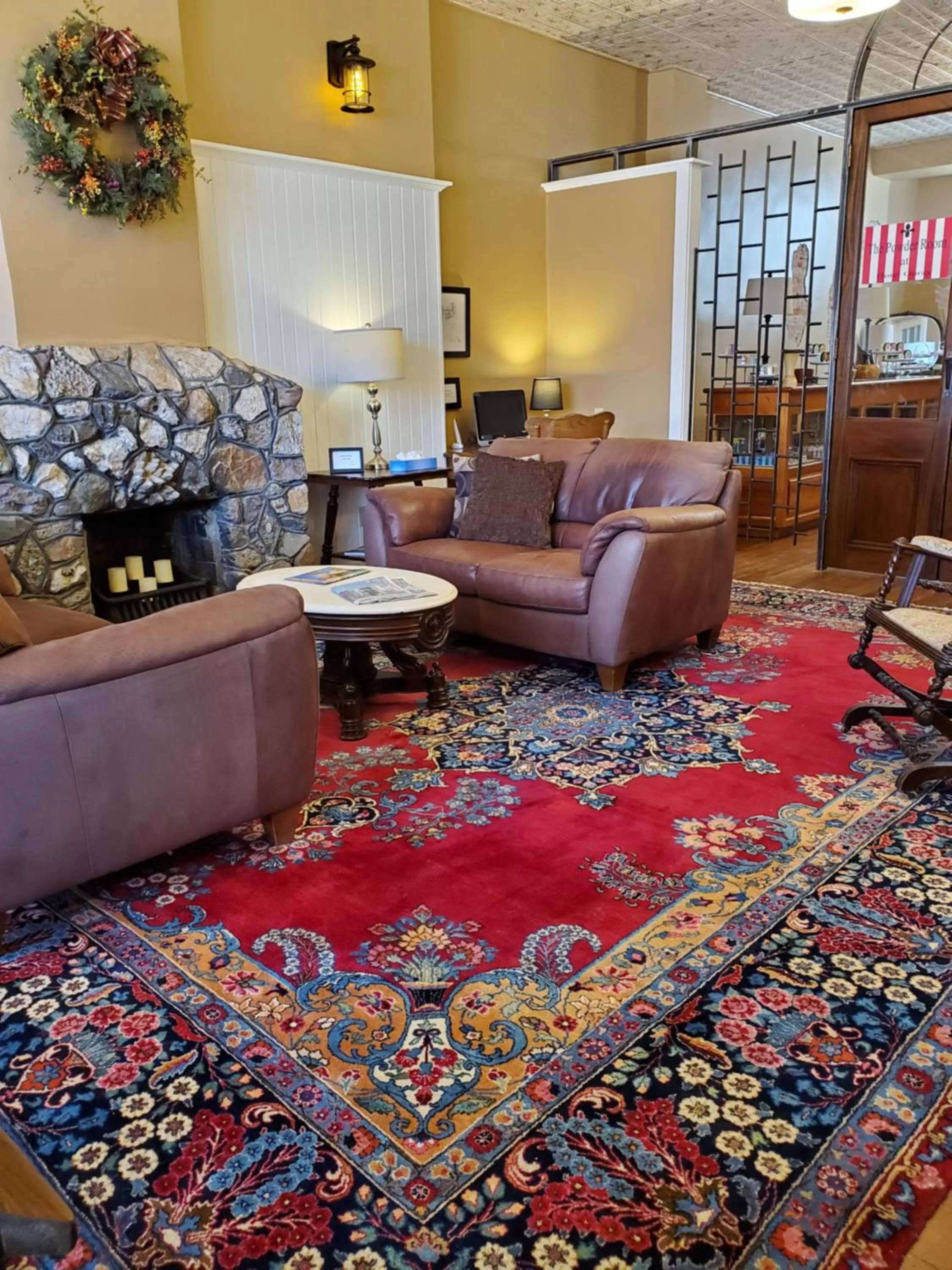 Lobby or reception in Hotel Ouray - for 12 years old and over