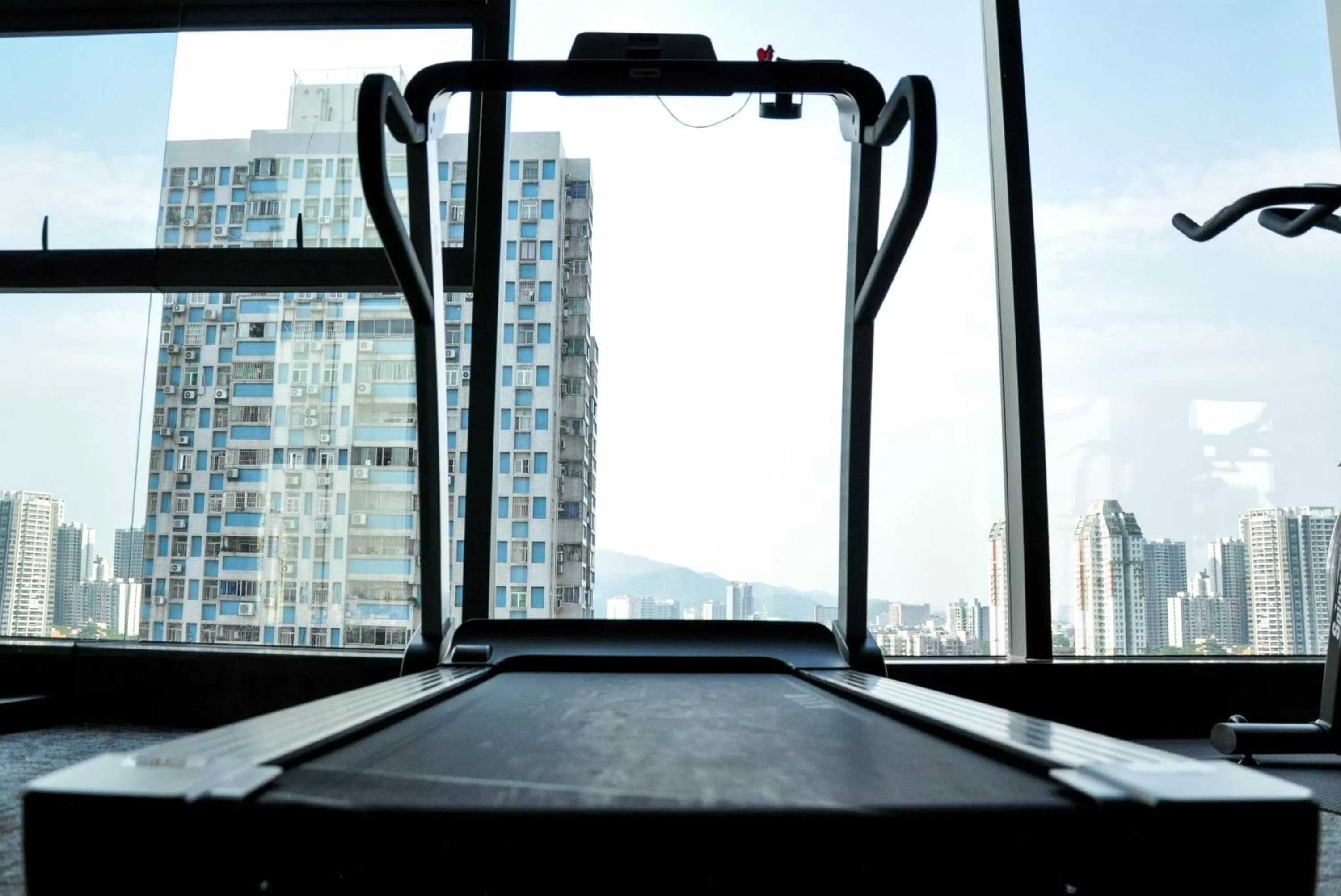 Fitness centre/facilities in Paco Hotel GuangZhou Zoo Metro Branch