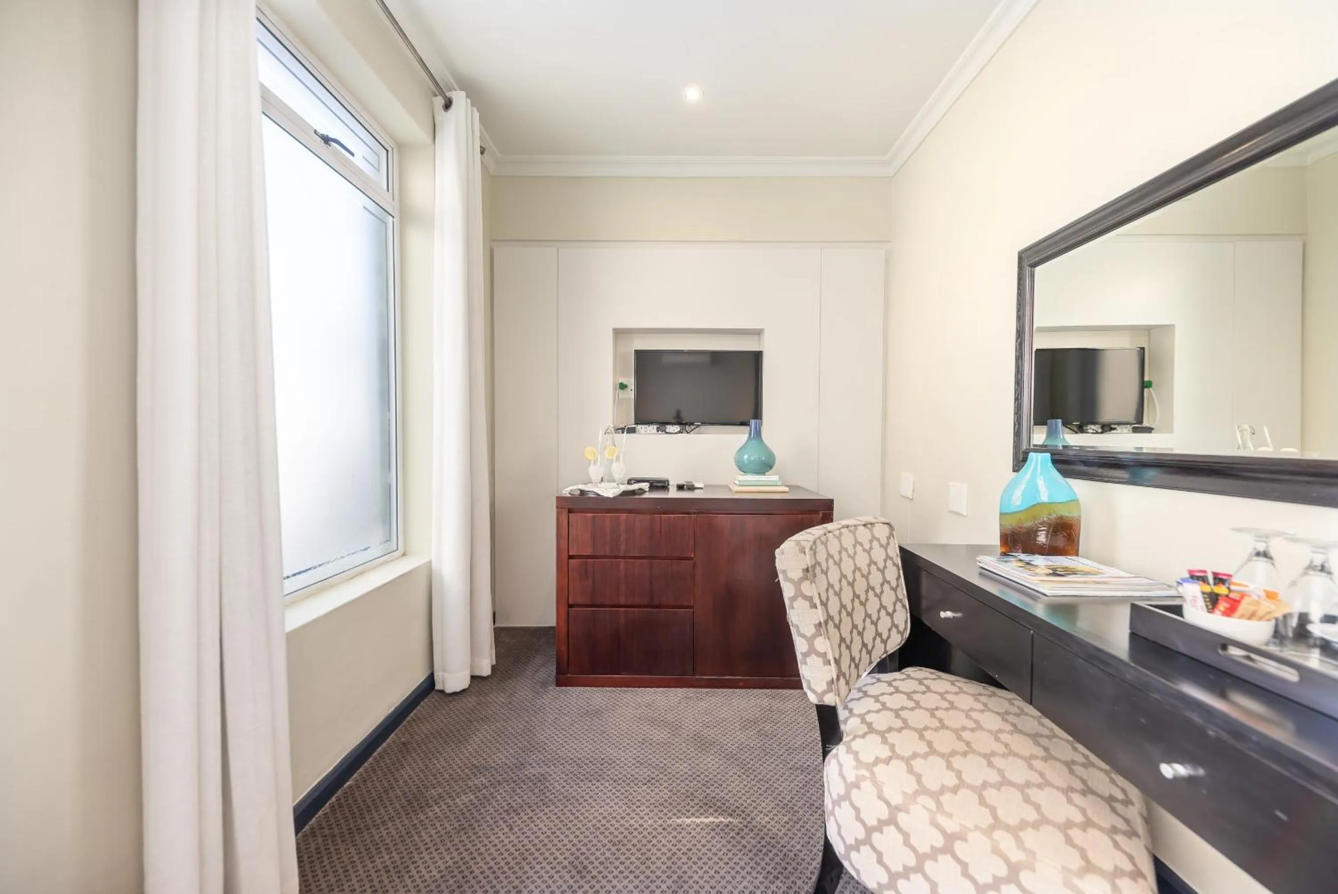 TV and multimedia in O on Kloof Boutique Hotel & Spa