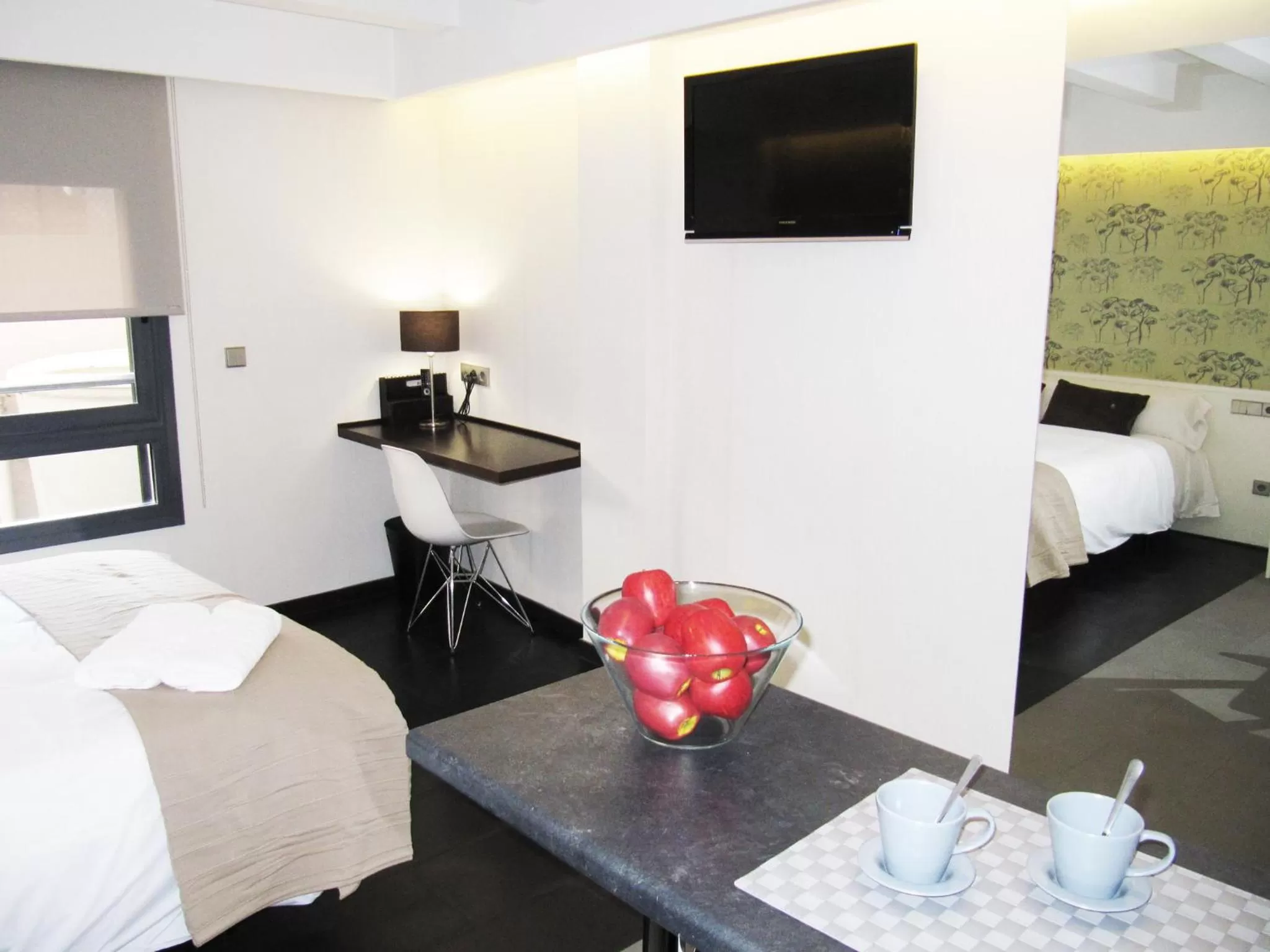 Bed in Barcelona Fifteen central Aparthotel