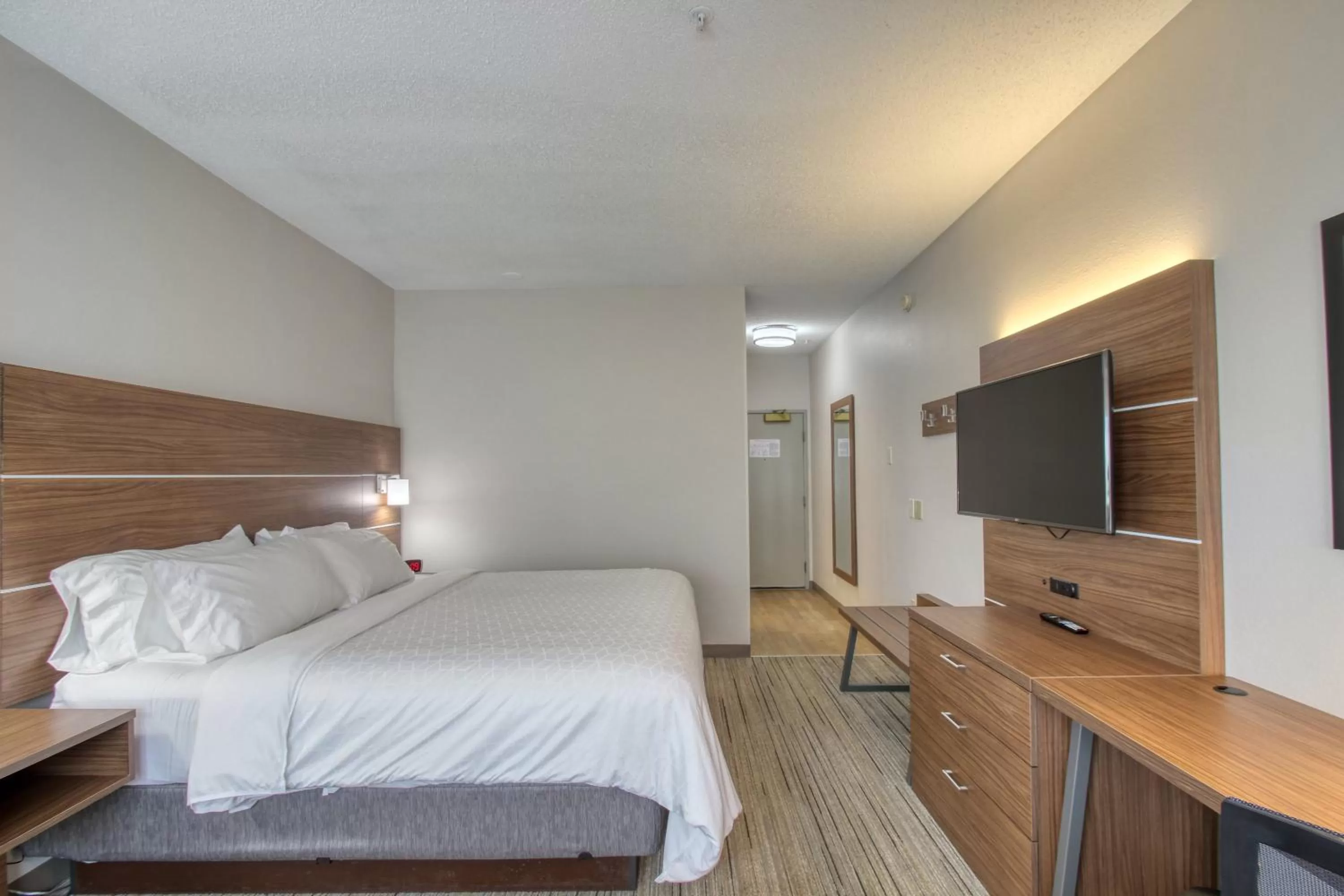 Photo of the whole room, Bed in Holiday Inn Express Hotel & Suites Oshkosh - State Route 41 by IHG