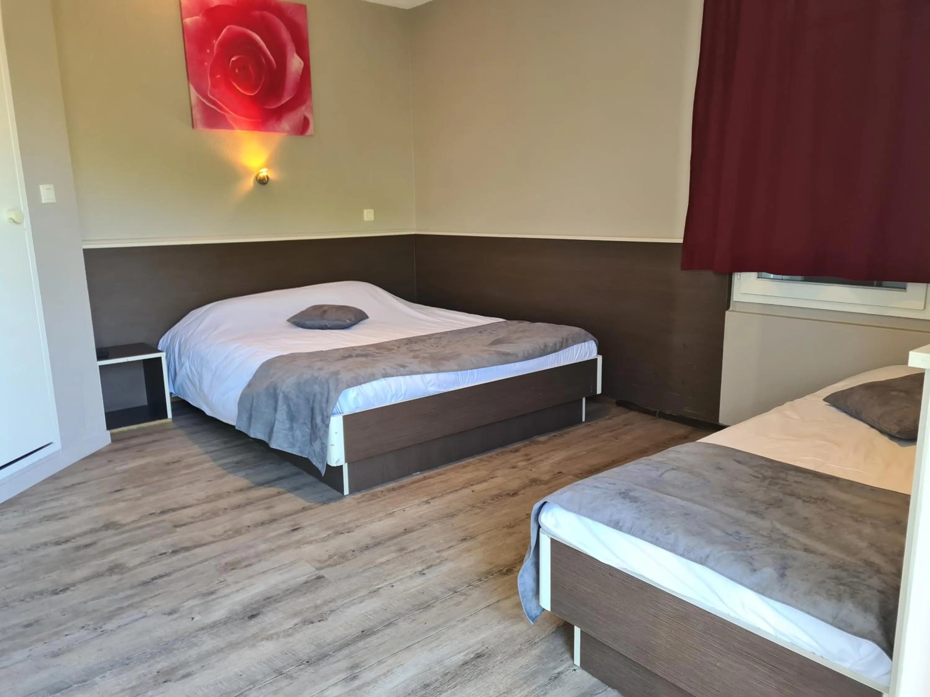 Bedroom, Bed in Initial by balladins Lyon / Chanas