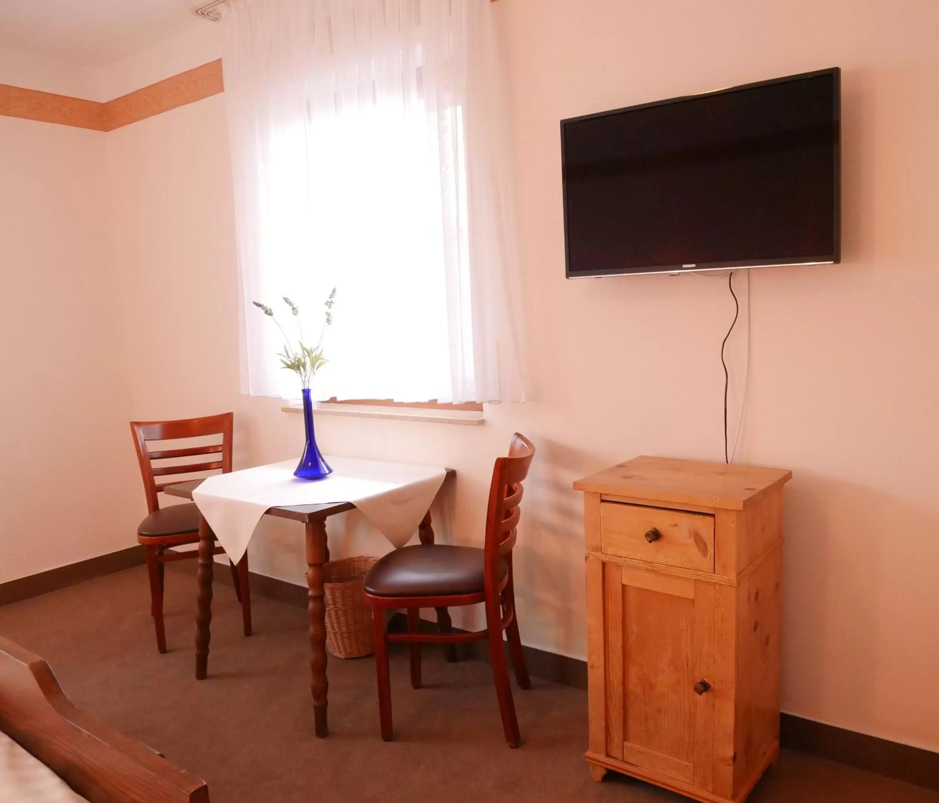 TV and multimedia in Gasthaus Engel