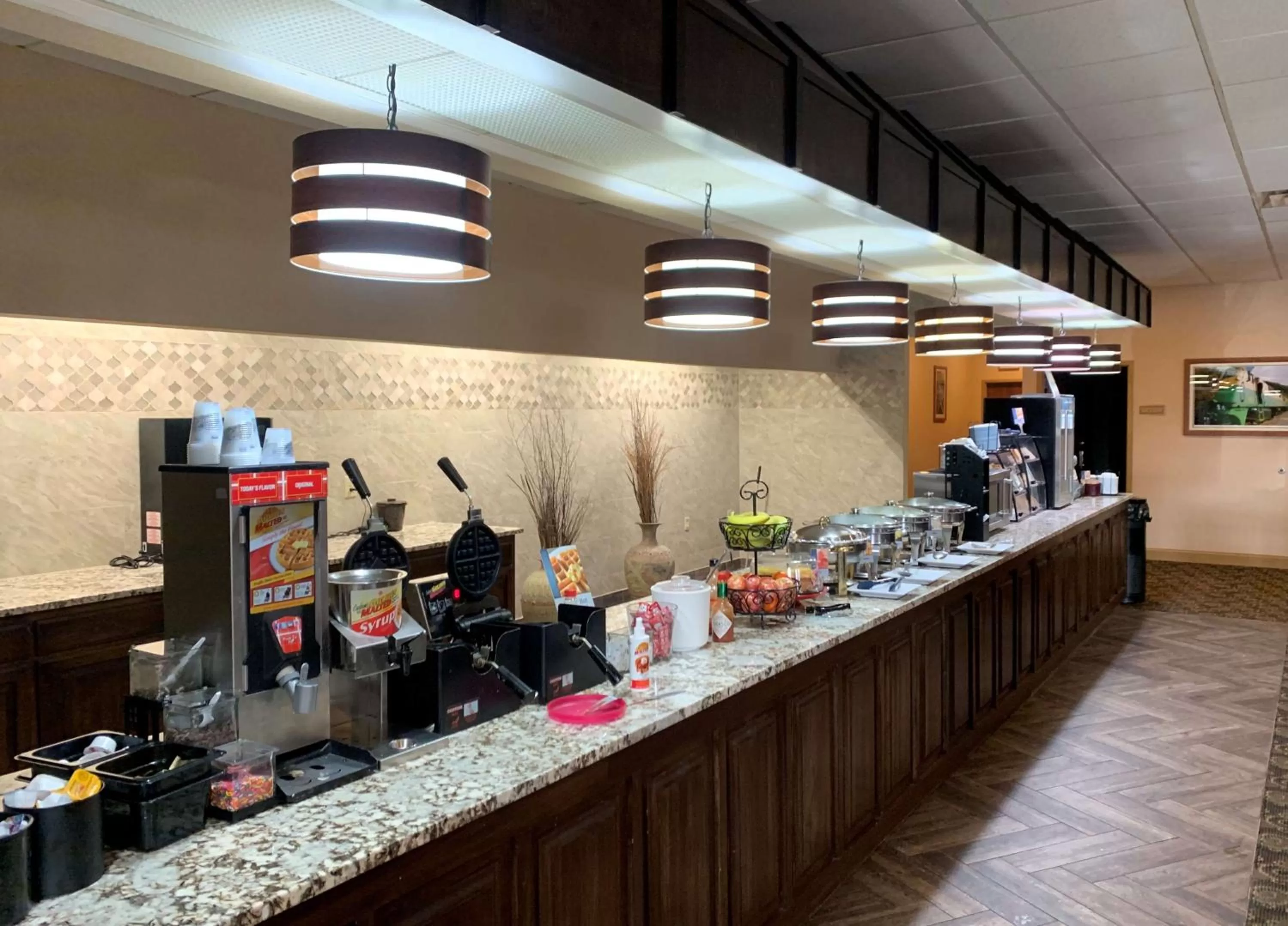 Restaurant/places to eat in Best Western Crossroads of the Bluffs