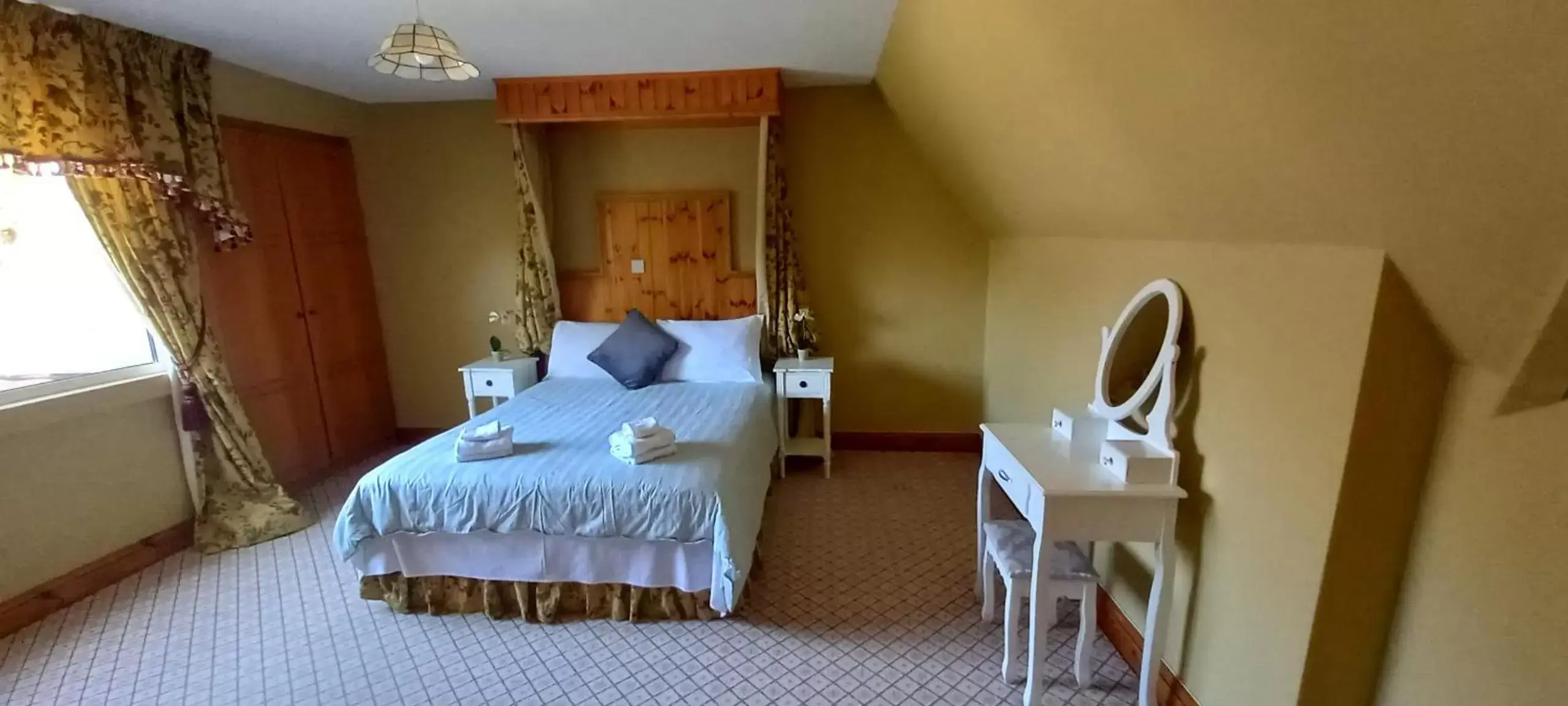 Double Room with Garden View in Ardsallagh Lodge Double Room with Garden View in Ardsallagh Lodge