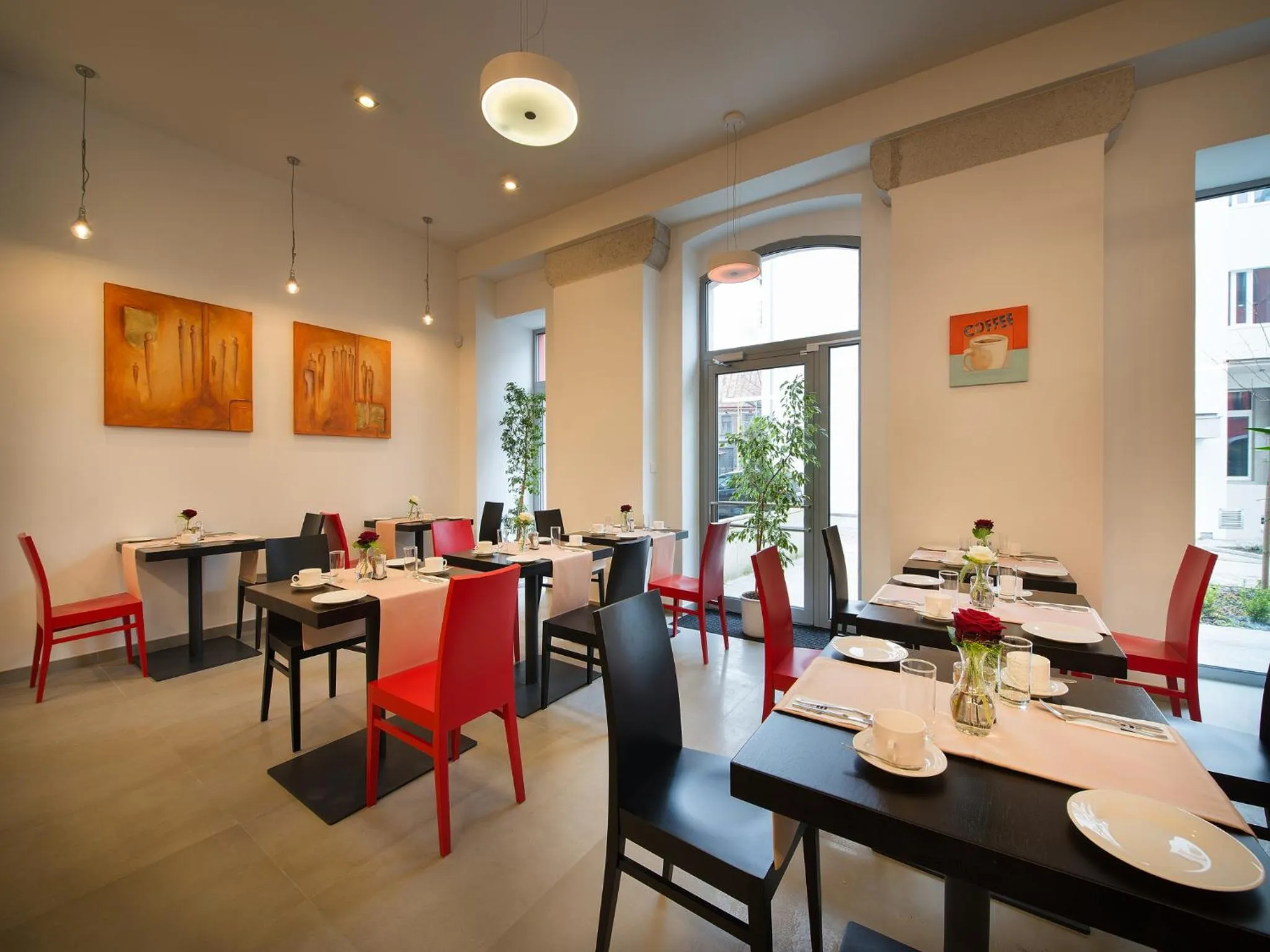 Restaurant/places to eat in EA Business Hotel Jihlava