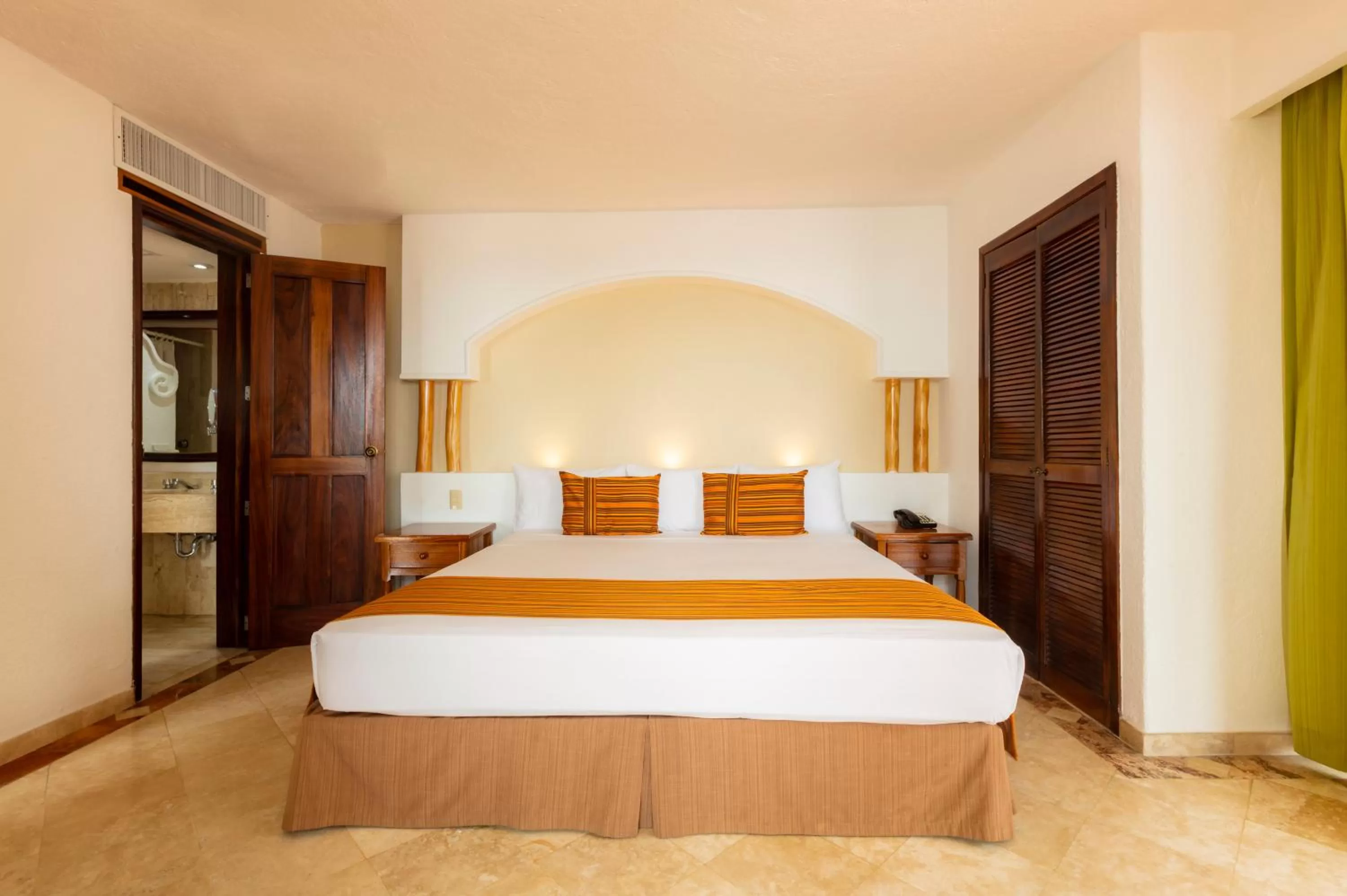 Bed in Las Palmas by the Sea All Inclusive