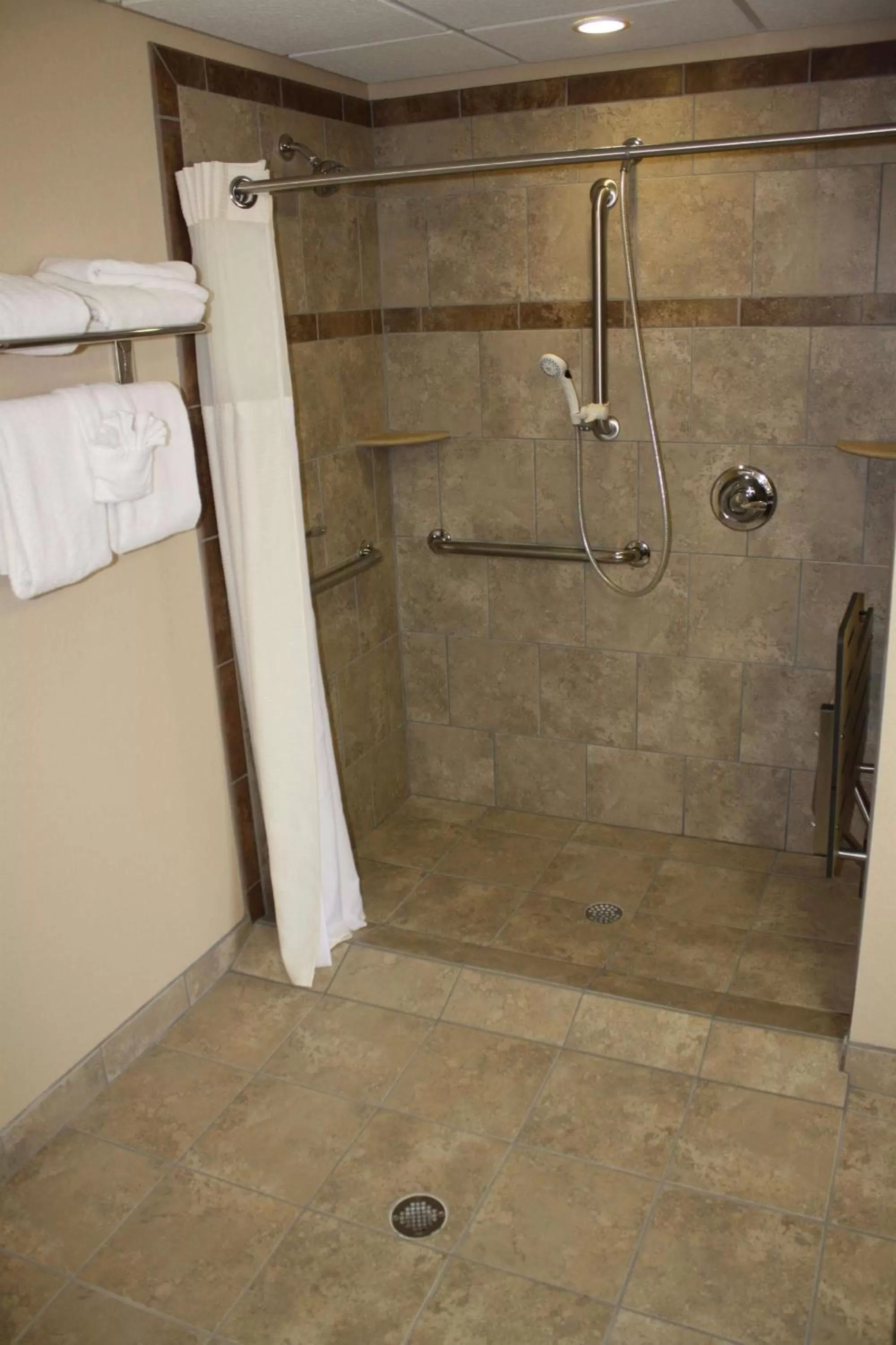 Bathroom in Osage Creek Lodge