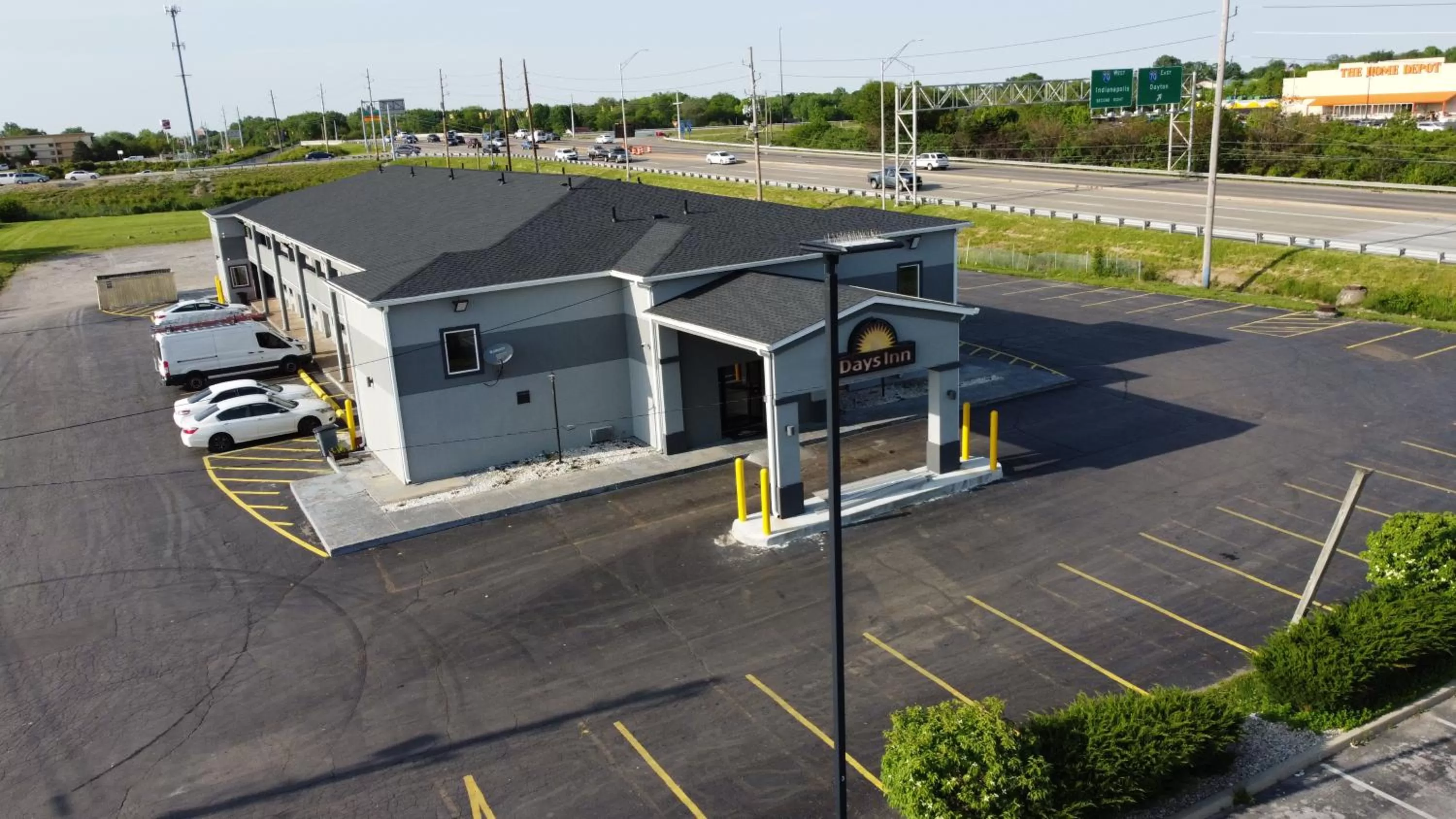 Property building in Days Inn by Wyndham Indianapolis East Post Road