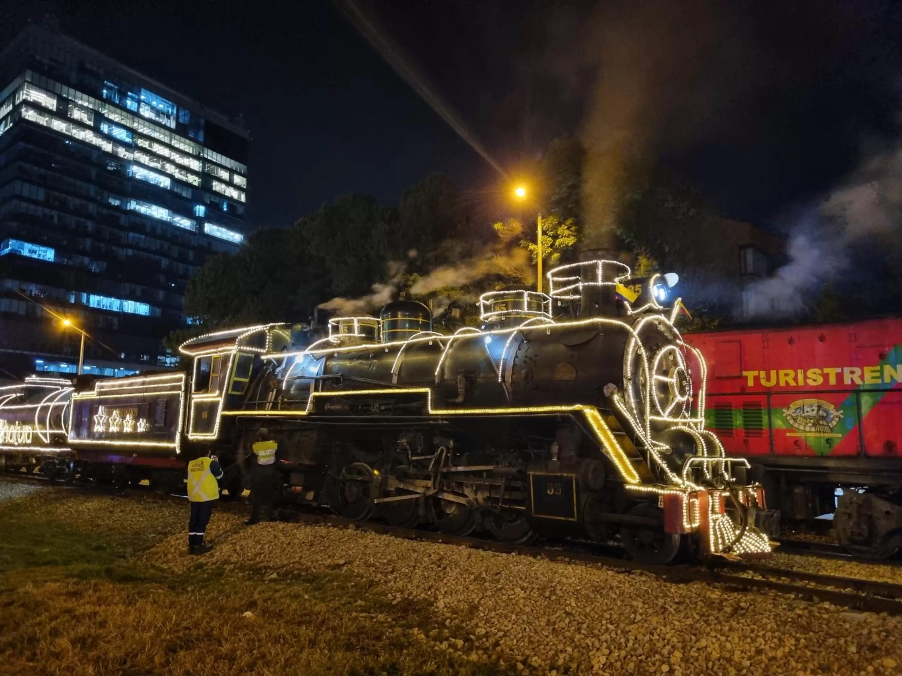 Night in acogedor Hostal usaquen la parada del tren