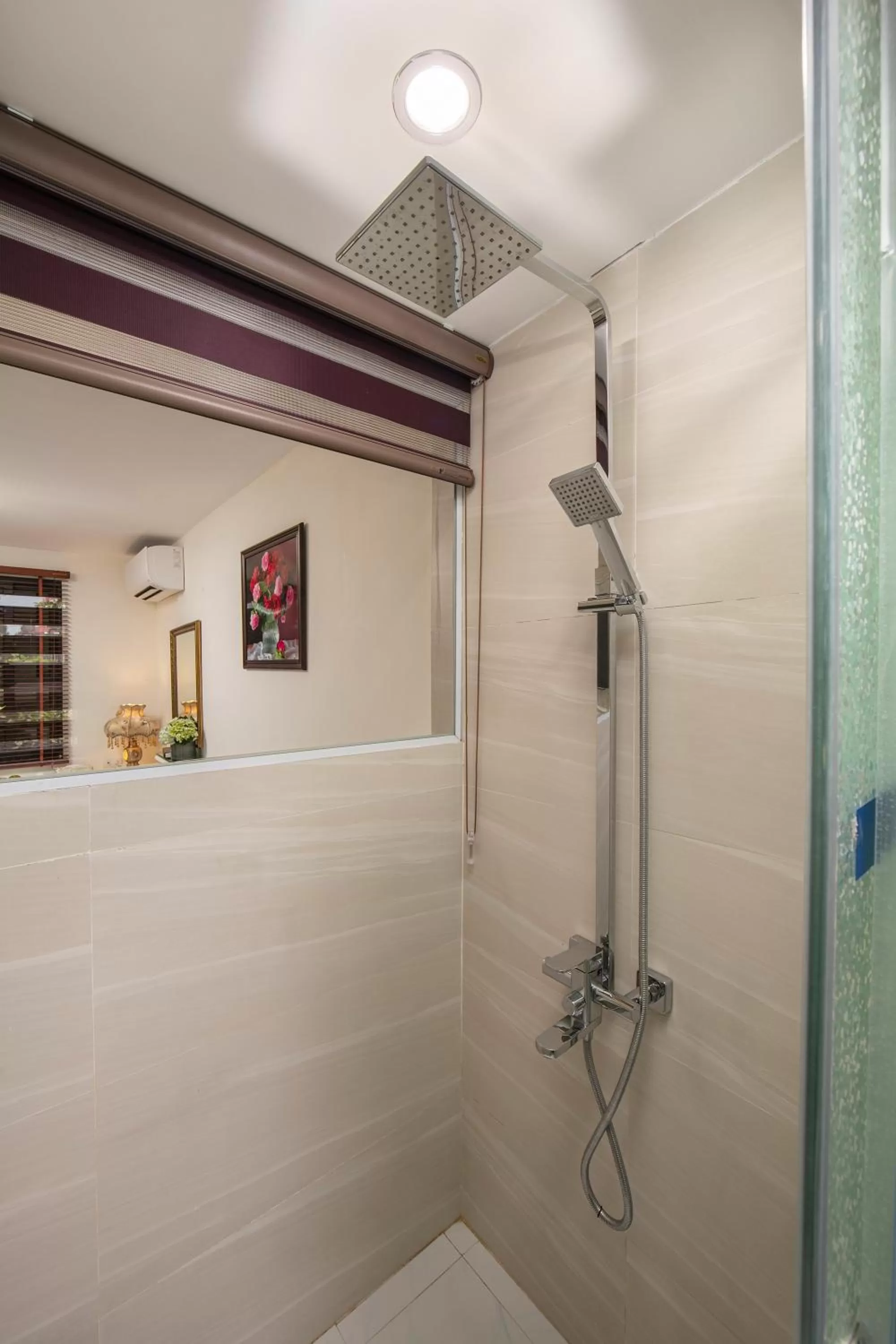 Shower in TrangTrang Boutique Hotel