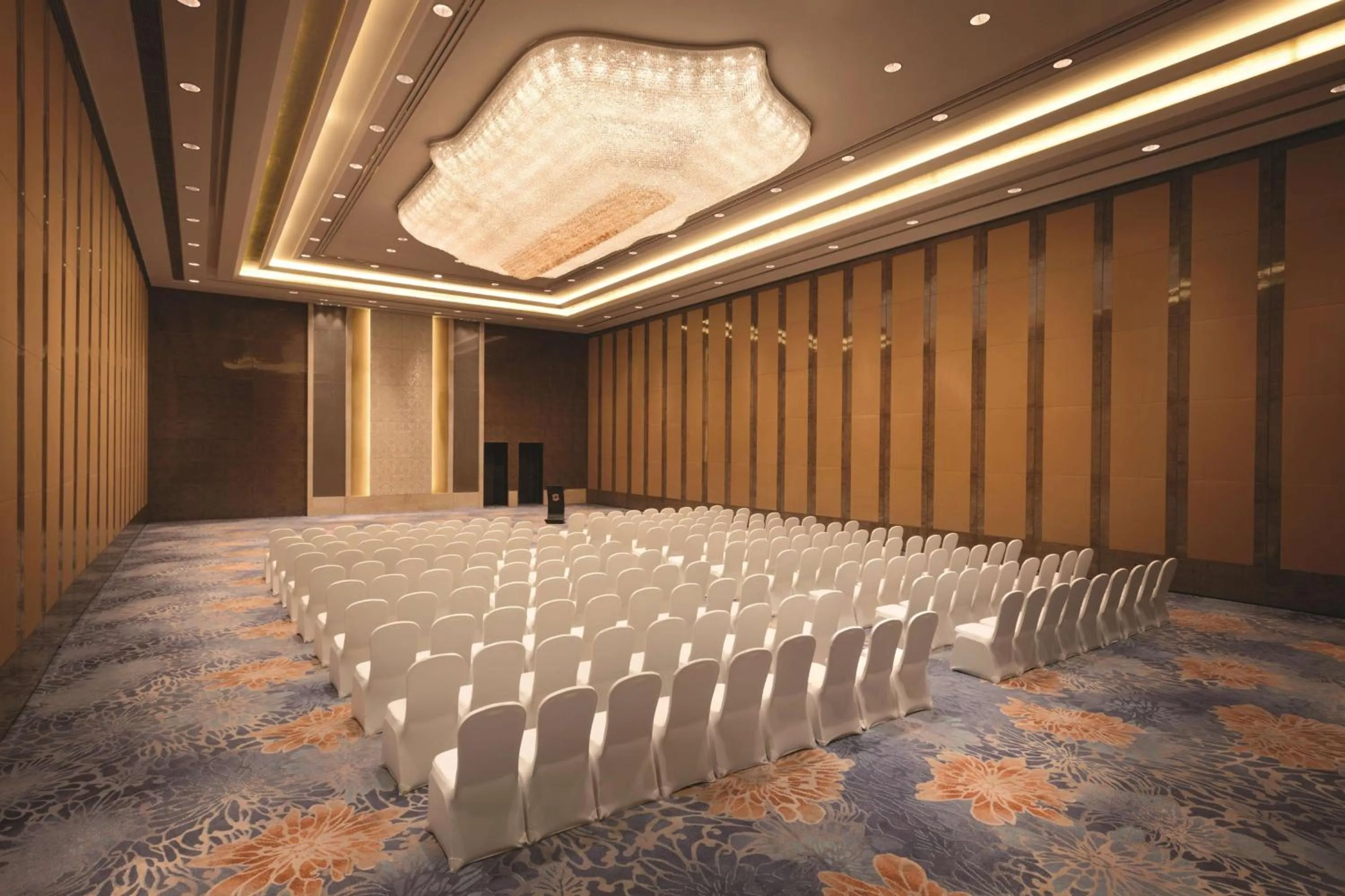 On site in Shangri-La Hefei