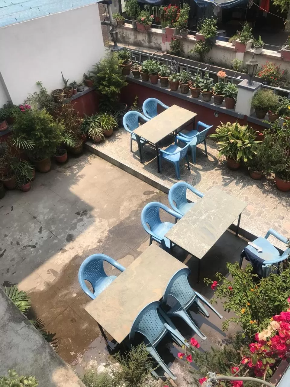 Seating area in Hotel Earth House