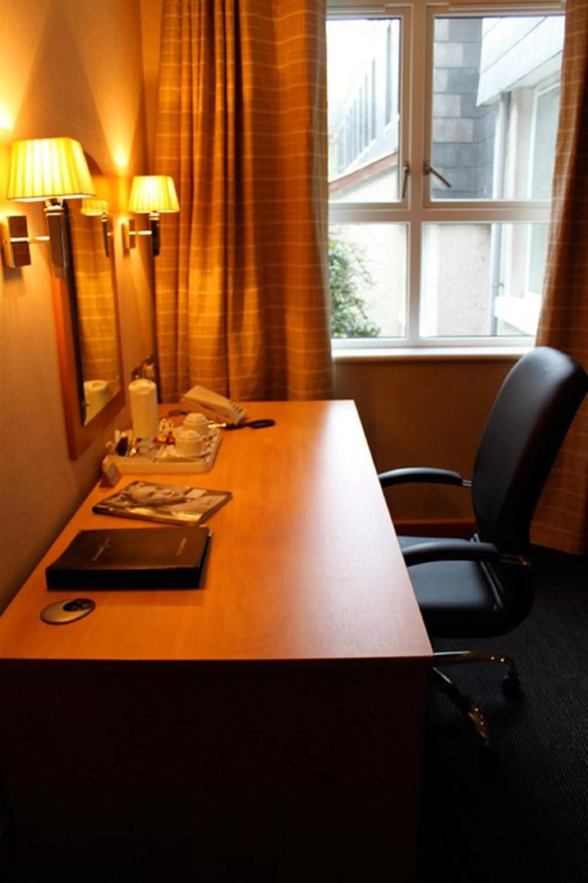 Seating area in Rosspark Hotel Kells