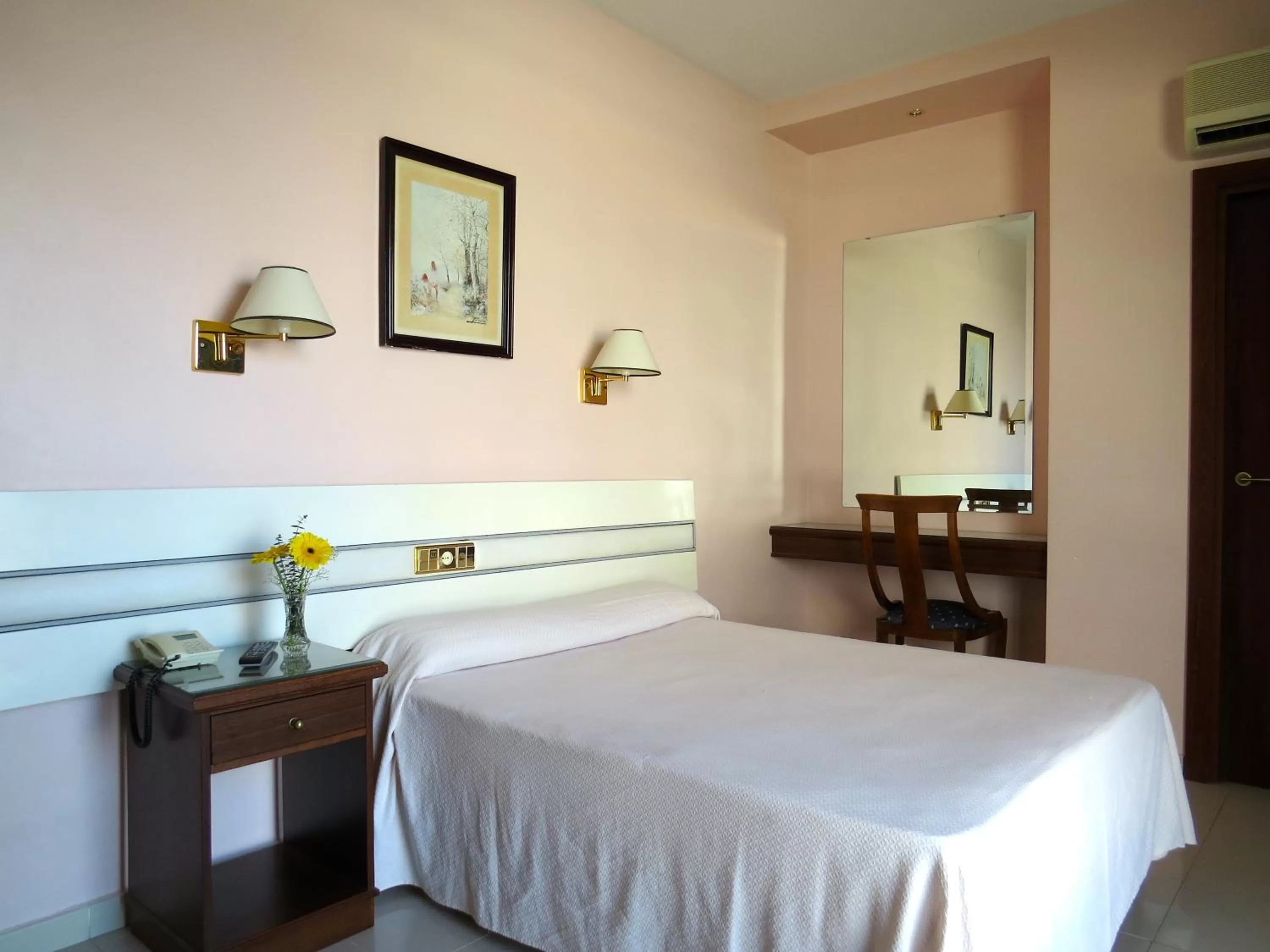 Bed in Hotel Veracruz