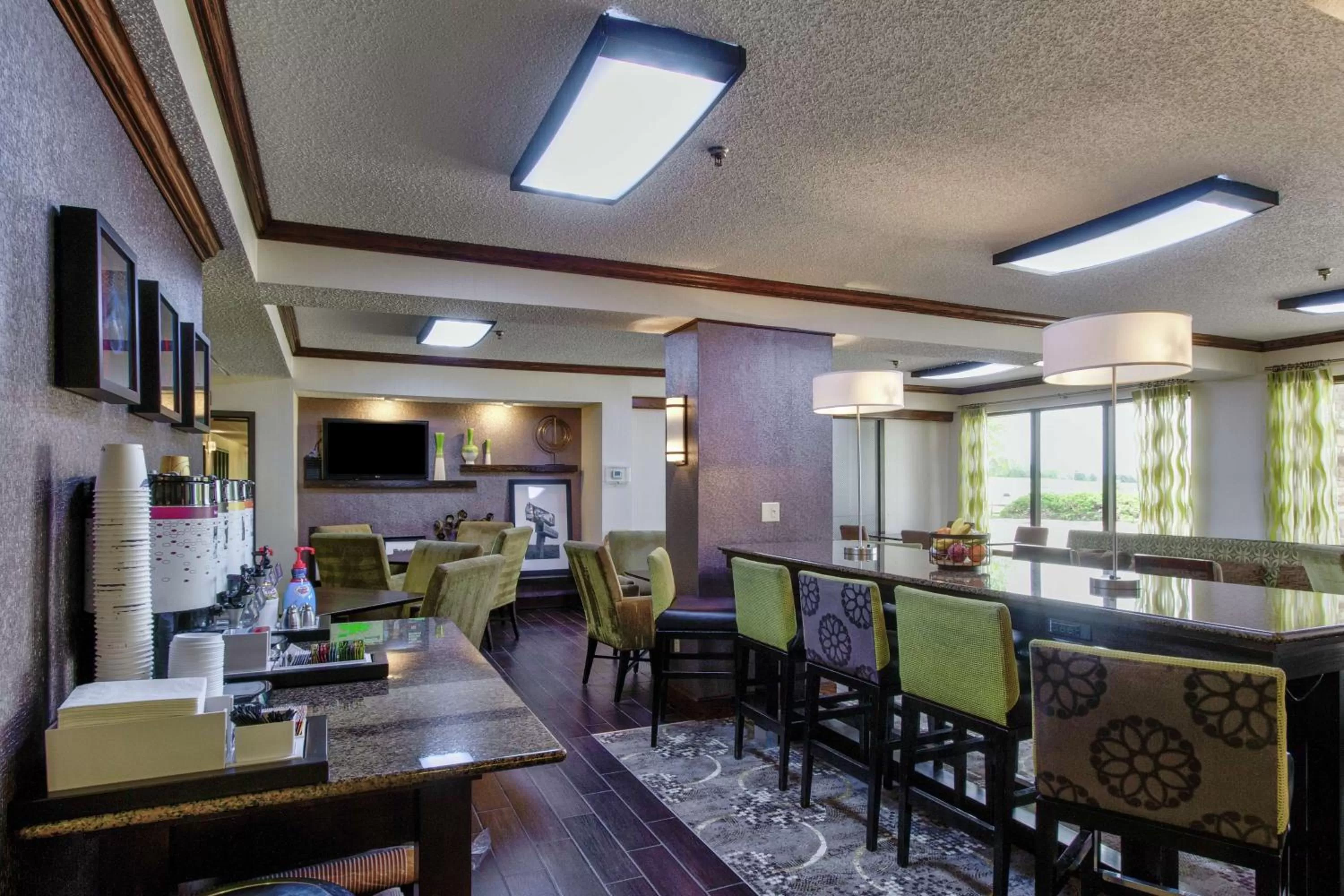 Lobby or reception in Hampton Inn Salina