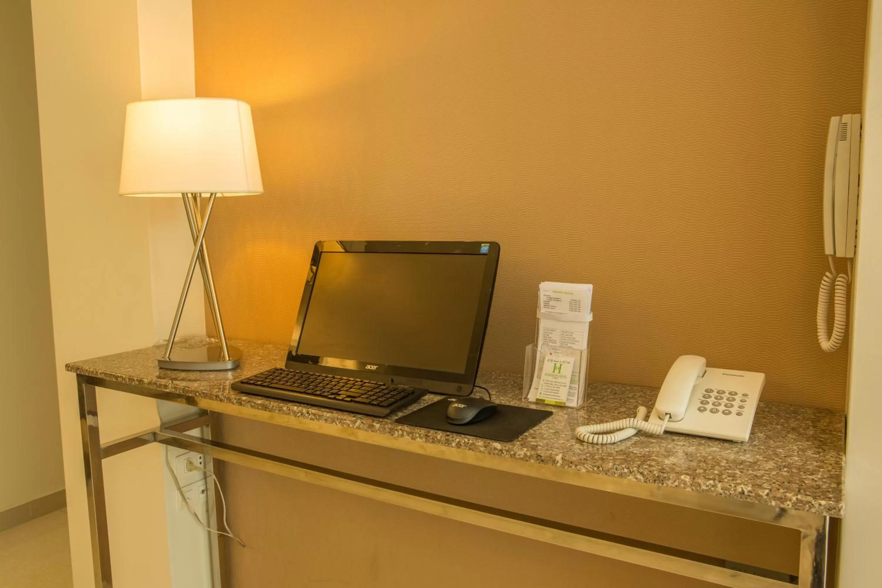 Lobby or reception in Hamersons Hotel Cebu