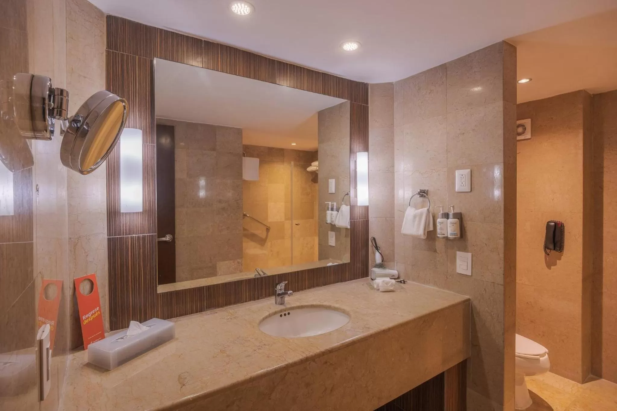 Bathroom in Holiday Inn Guadalajara Select by IHG