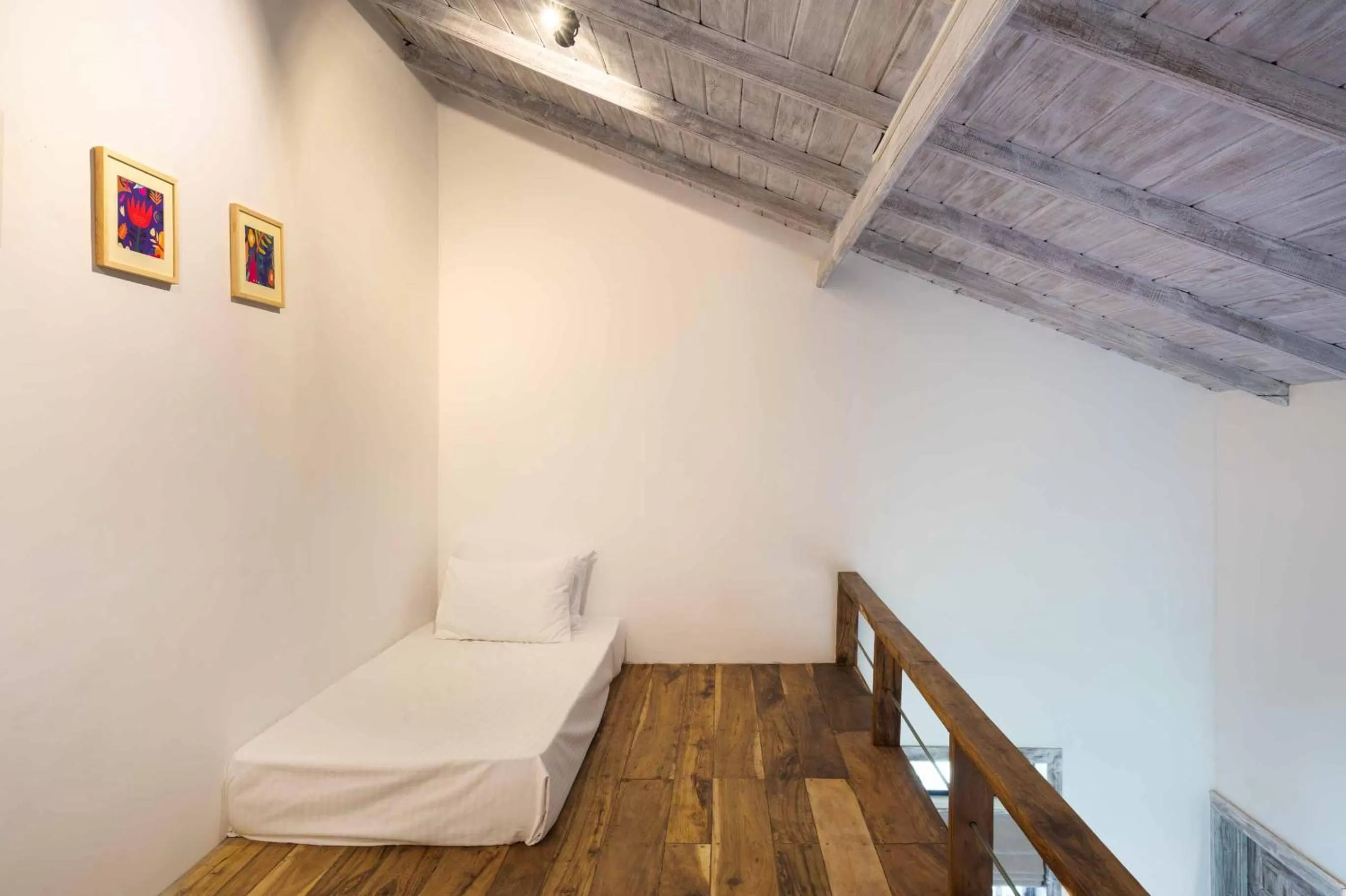 Bed in Palmera Eco Resorts Nilaveli