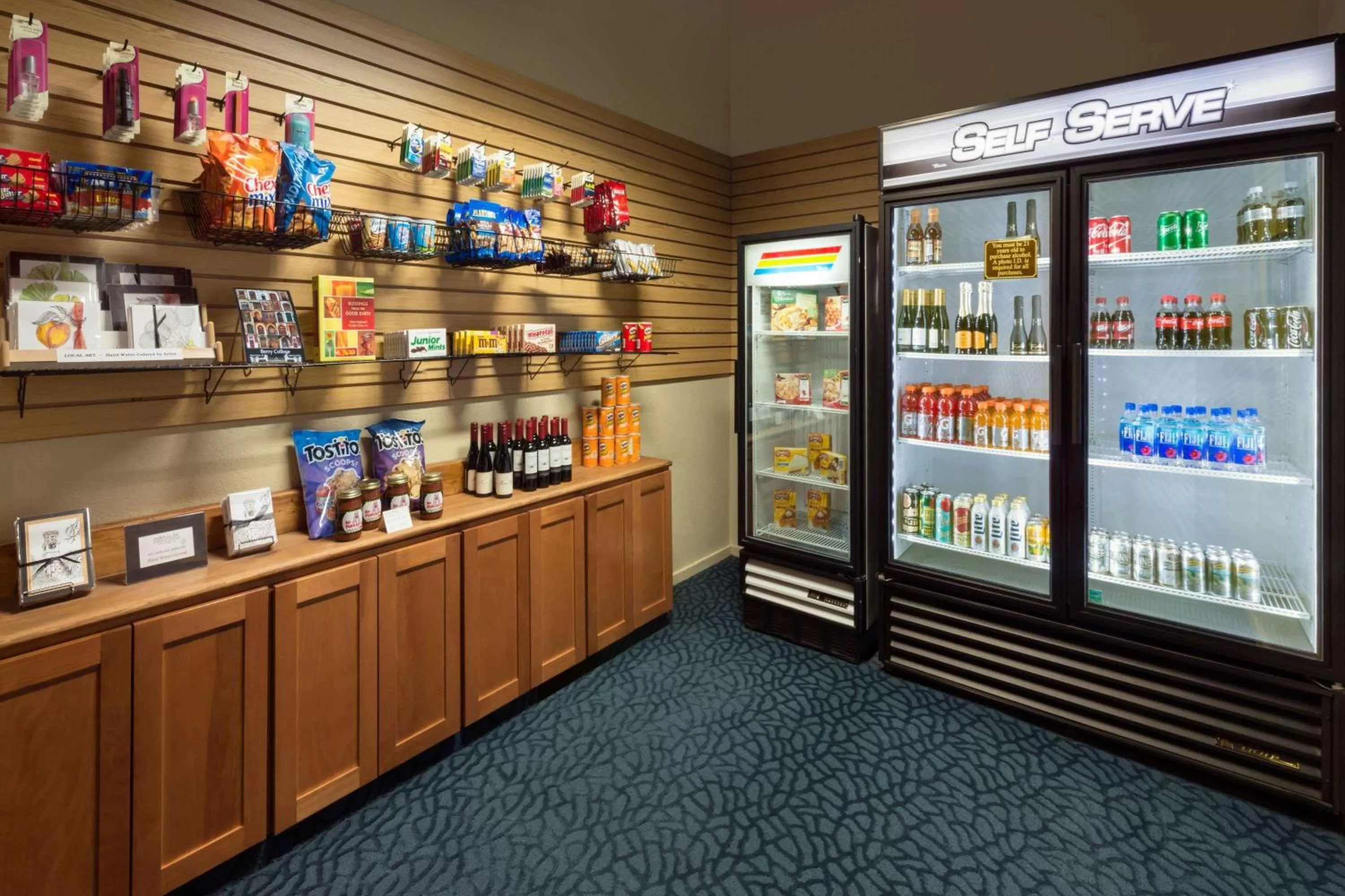 Food and drinks in Hawthorn Extended Stay by Wyndham Rome