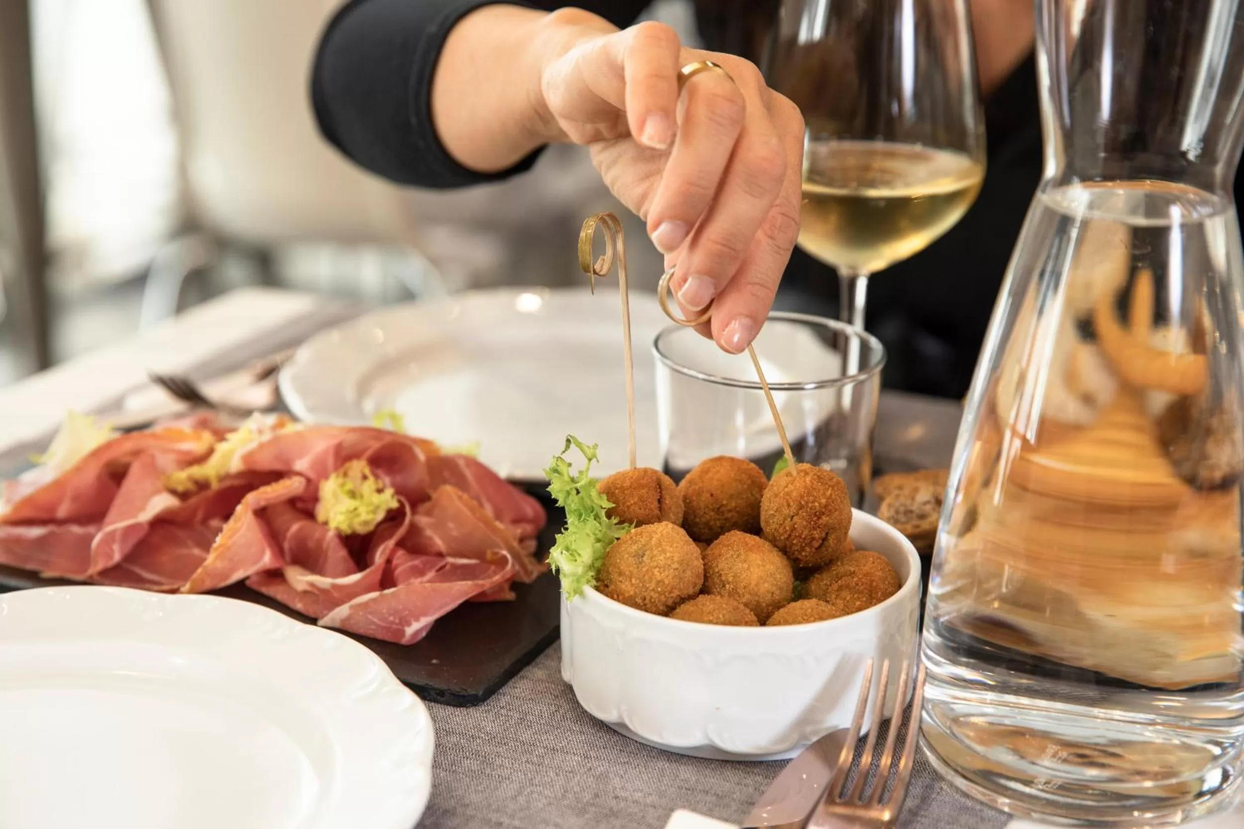 Restaurant/places to eat in Palazzo Dei Mercanti - Dimora & Spa