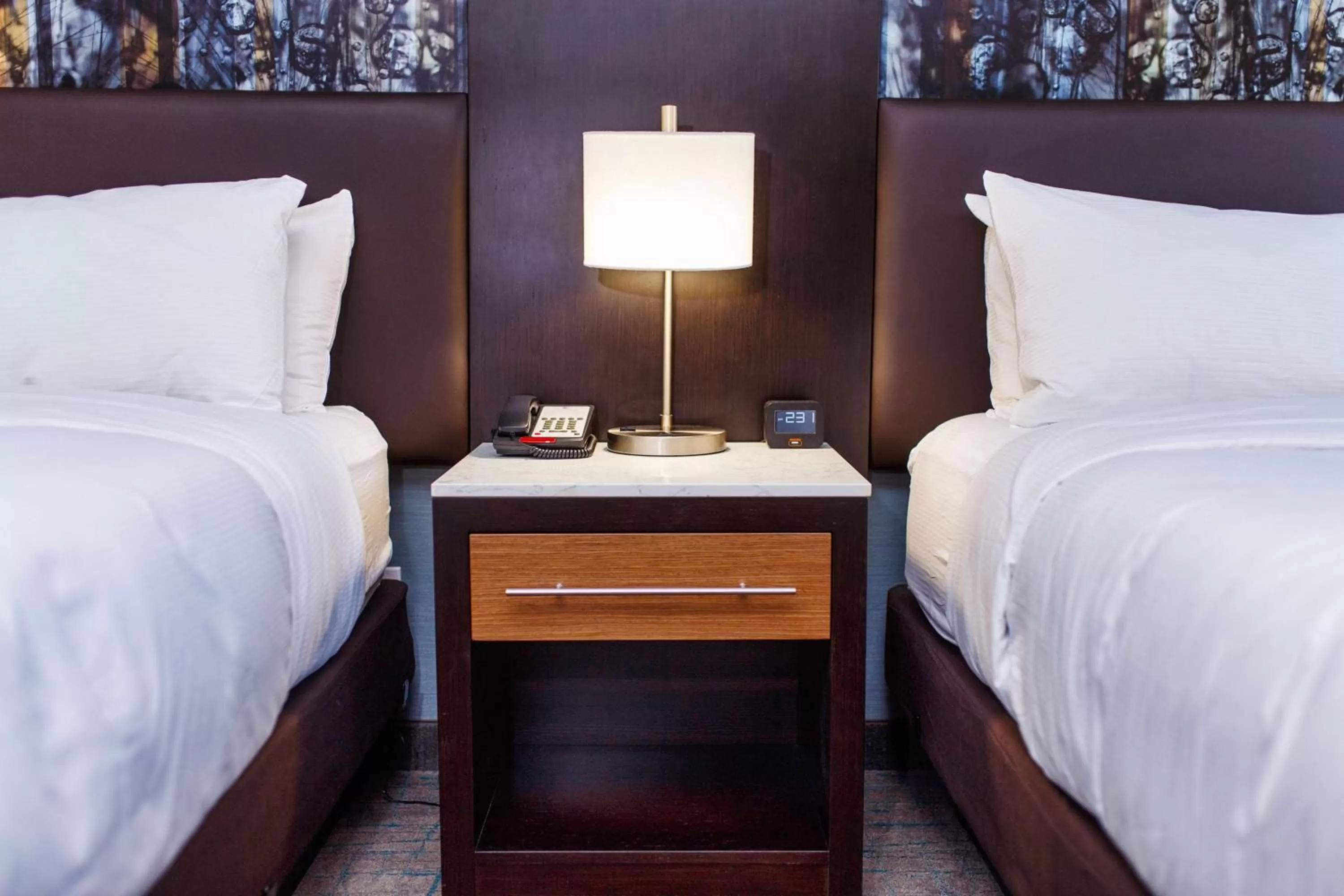 Bed in DoubleTree by Hilton Neenah