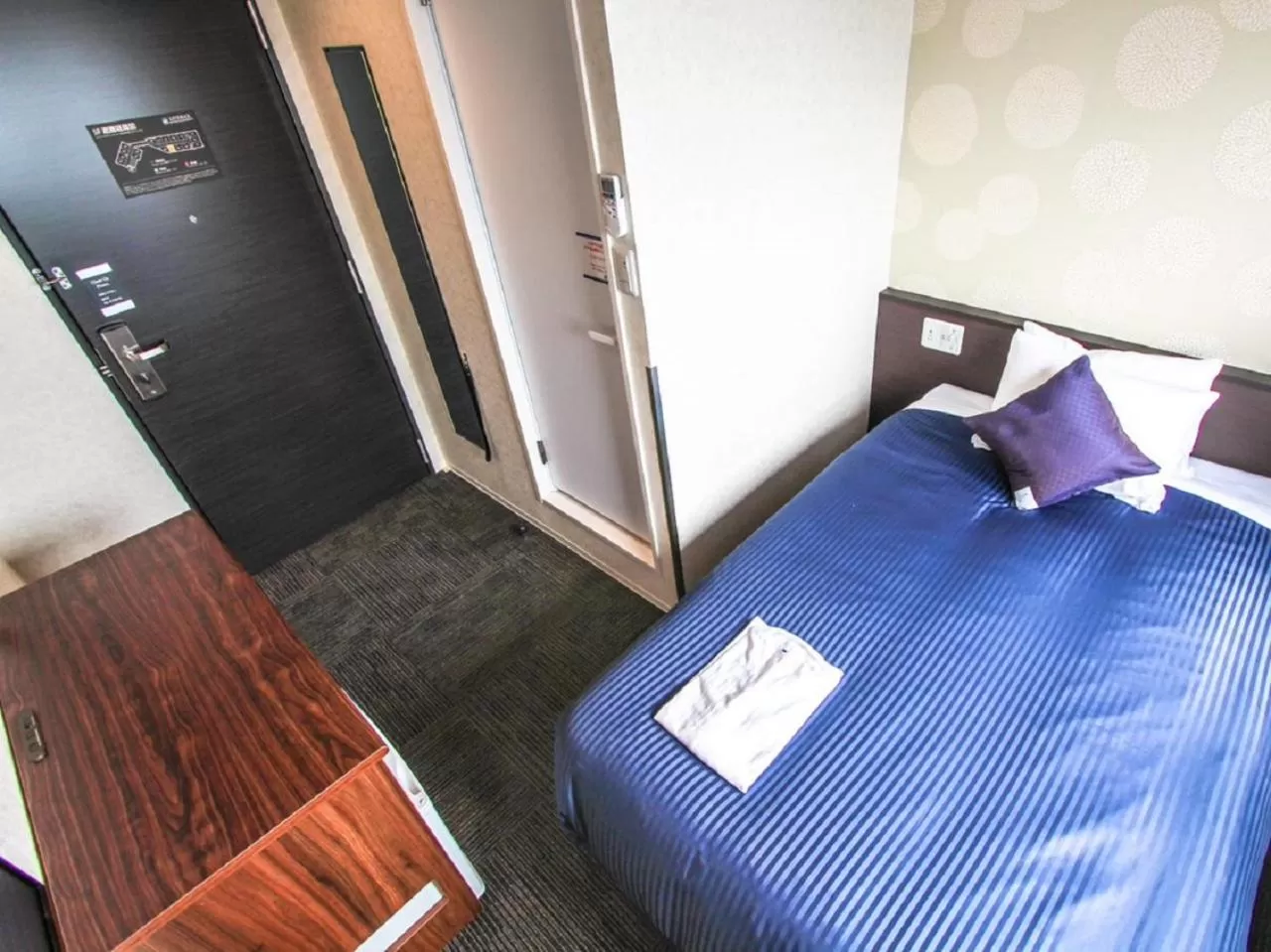 Bed in HOTEL LiVEMAX Kyoto Kamogawamae