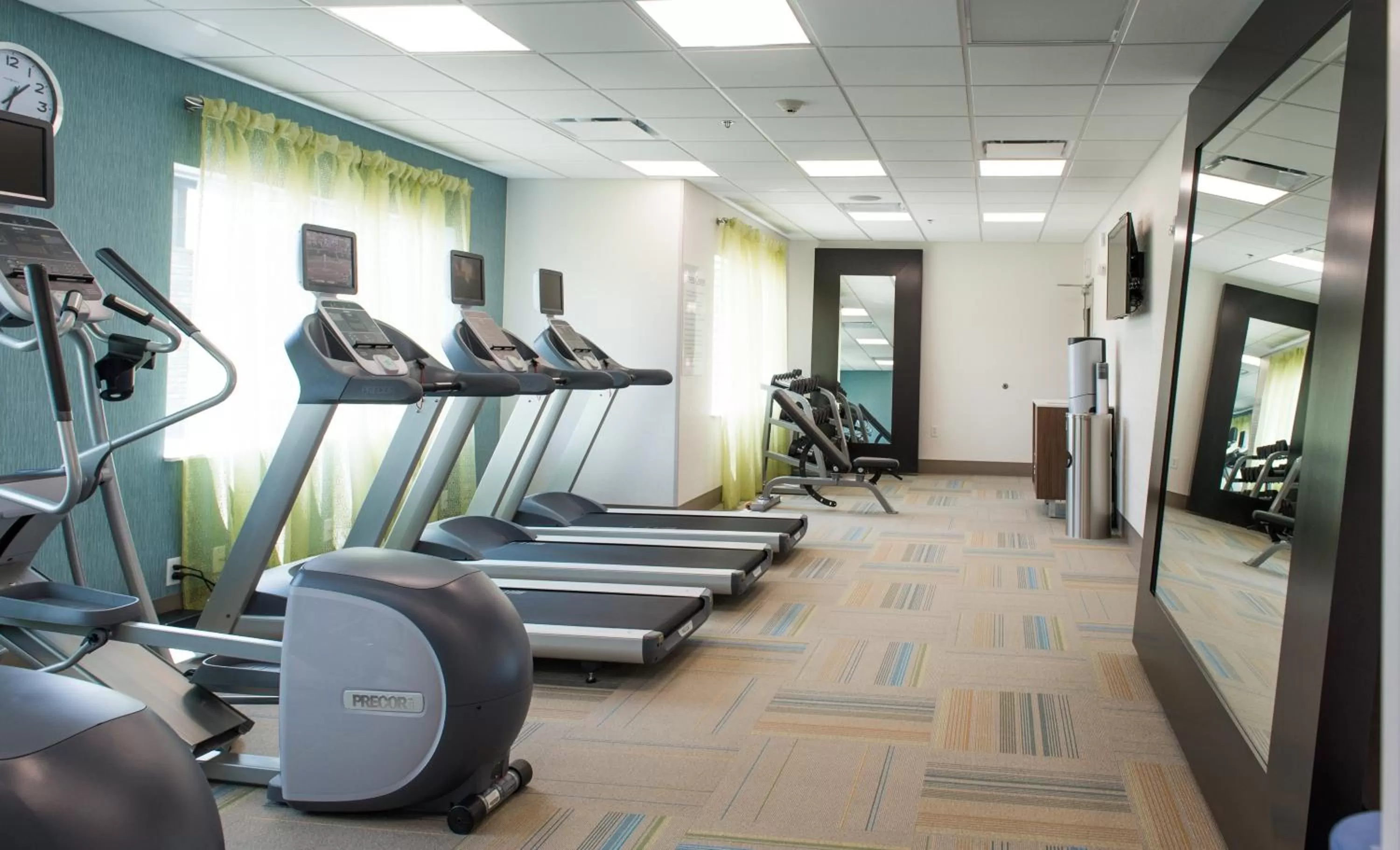 Spa and wellness centre/facilities in Holiday Inn Express & Suites Rock Falls by IHG