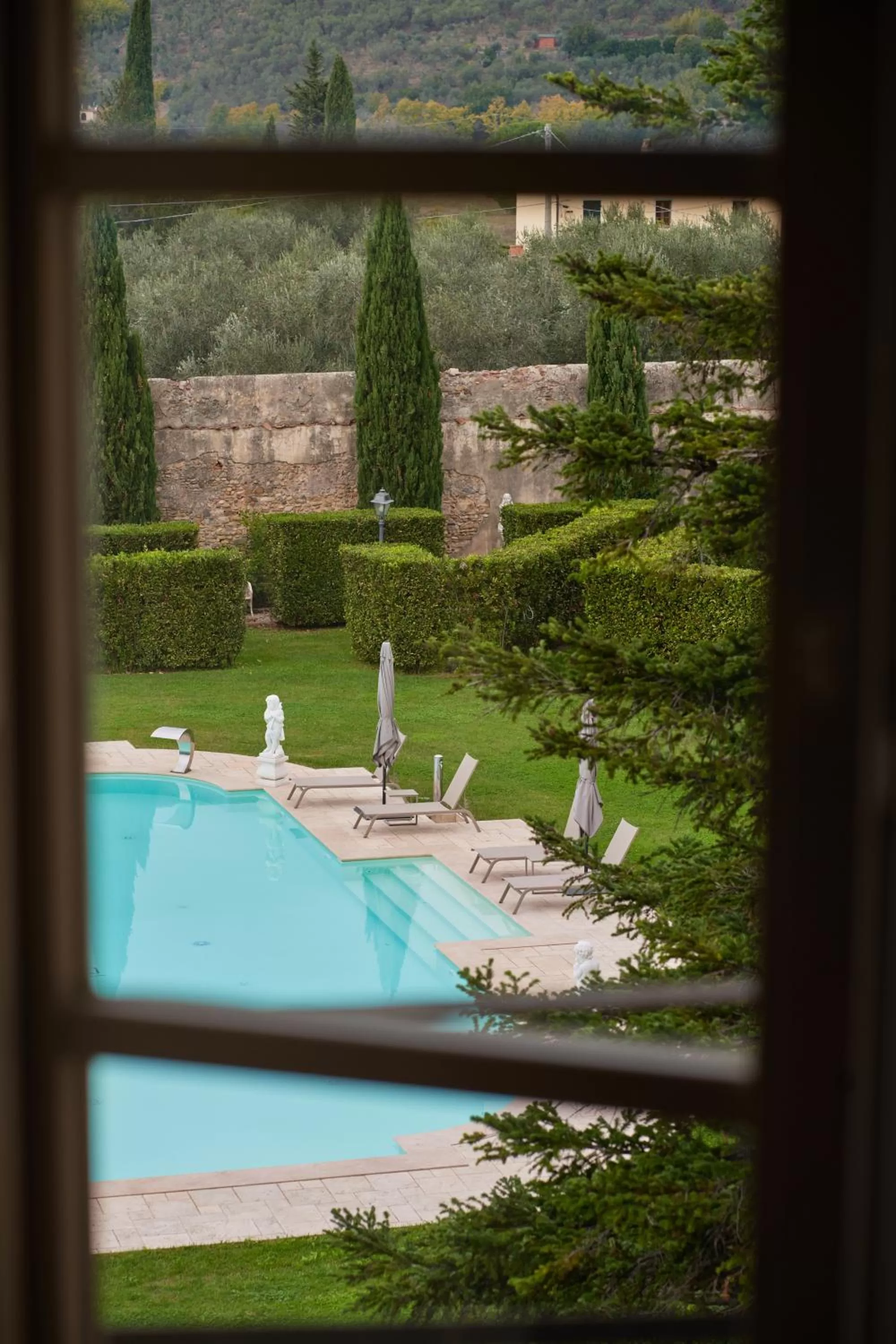 Queen Room with Pool View in Villa Scorzi - Relais de Charme