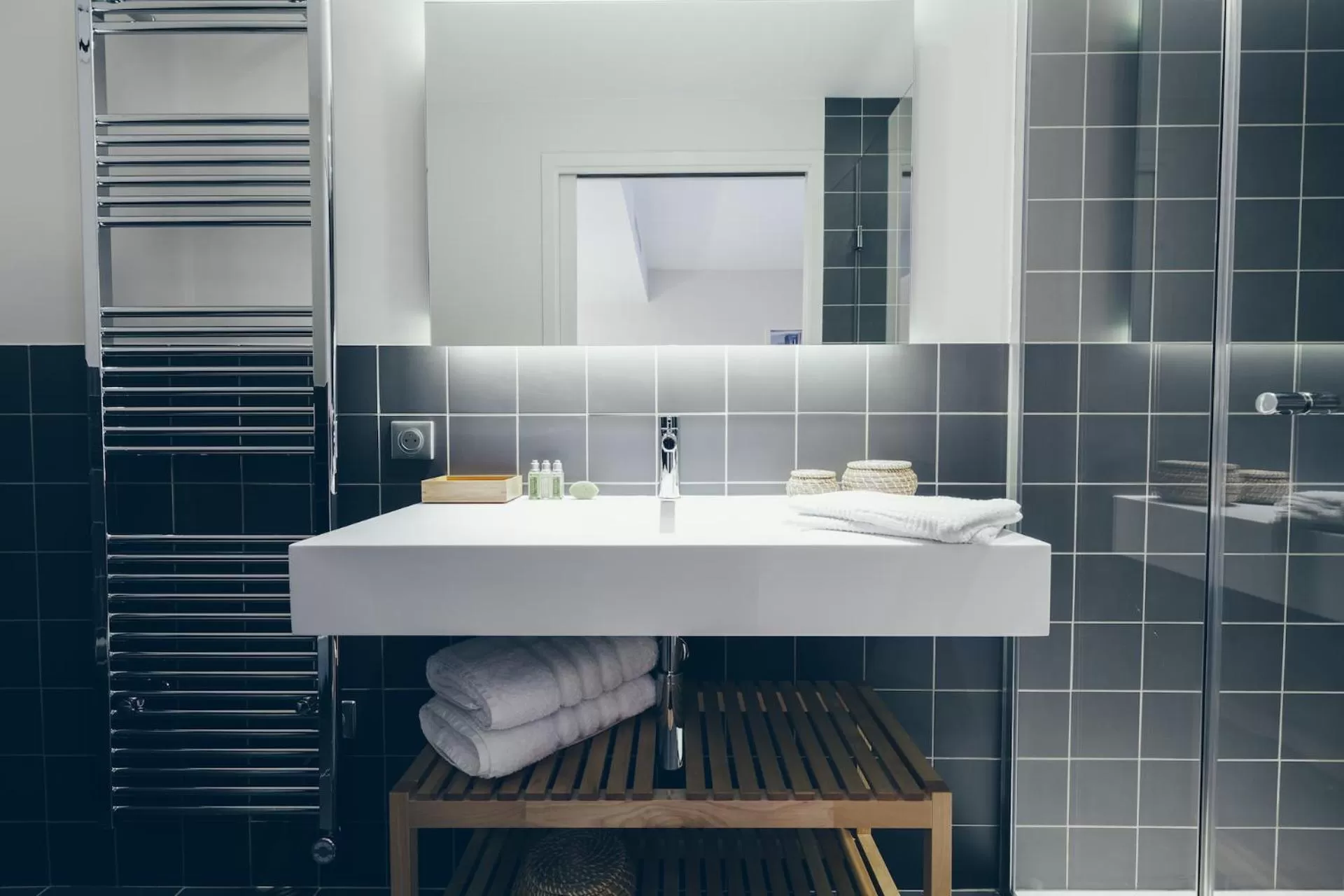 Bathroom in T3 luxe hyper centre