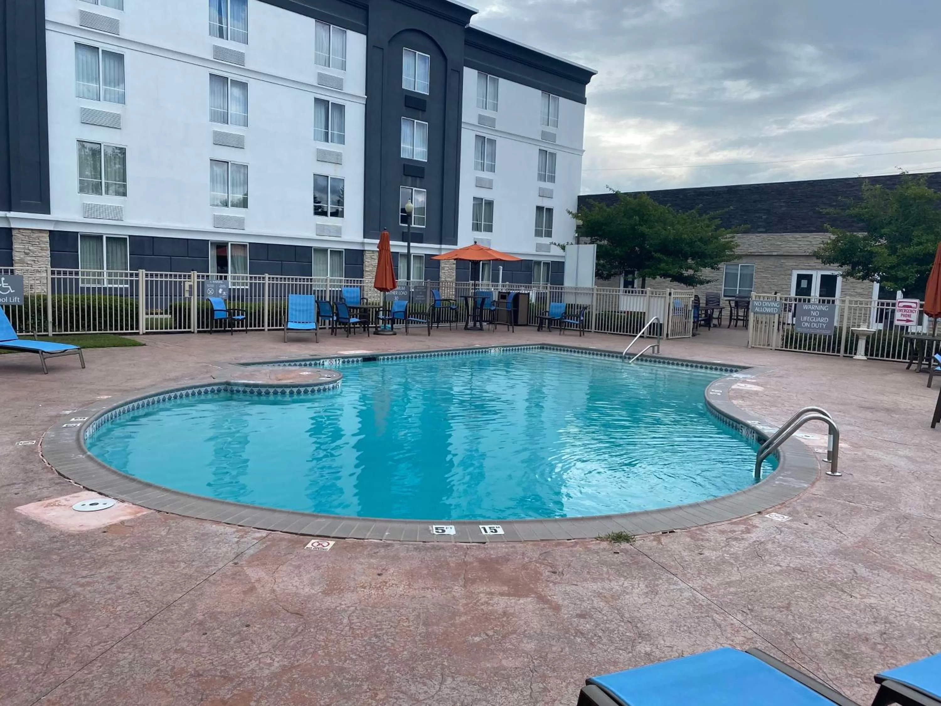 Best Western Premier Richmond City Gateway