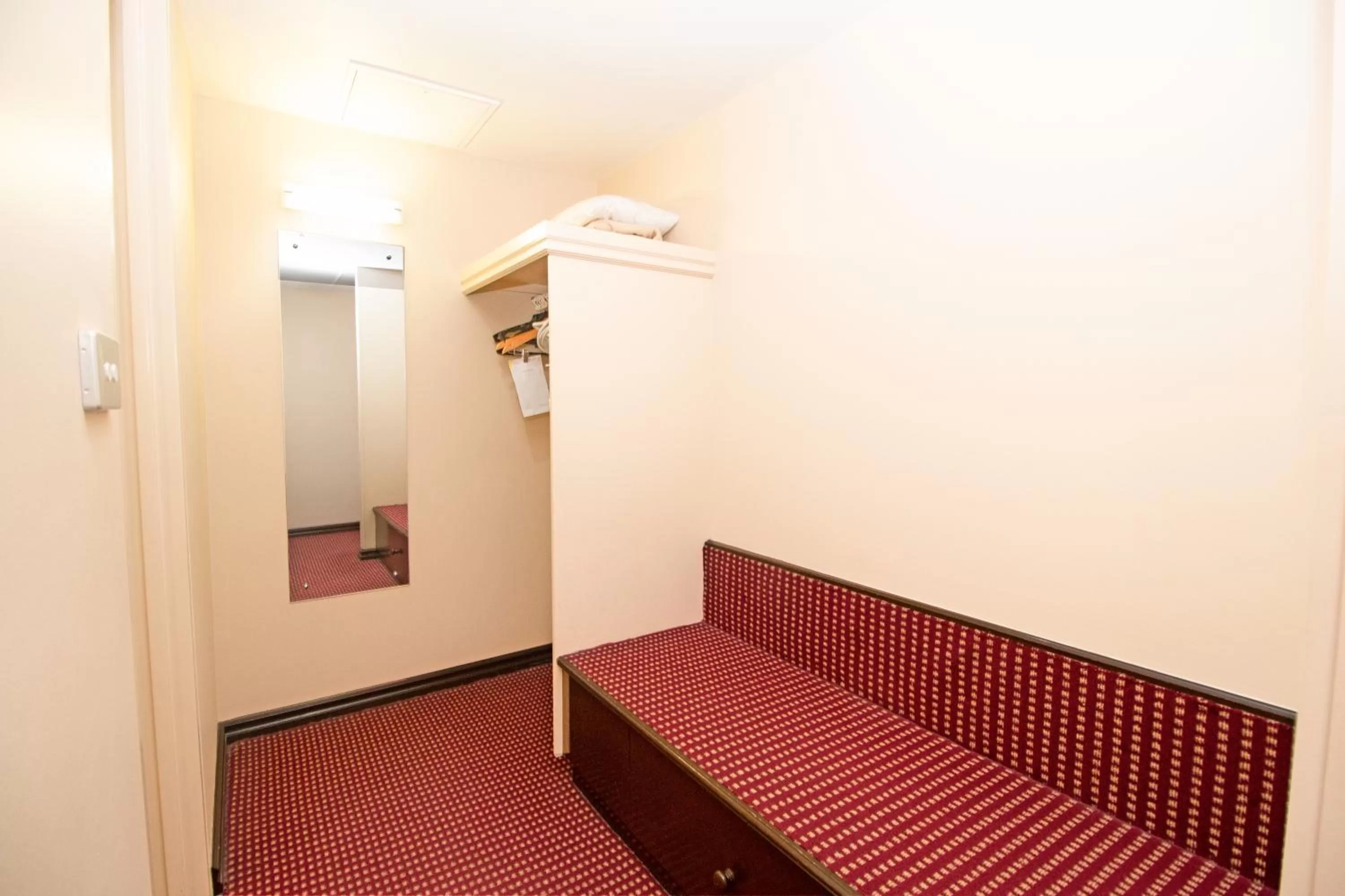 storage in Hotel Grand Chancellor Launceston