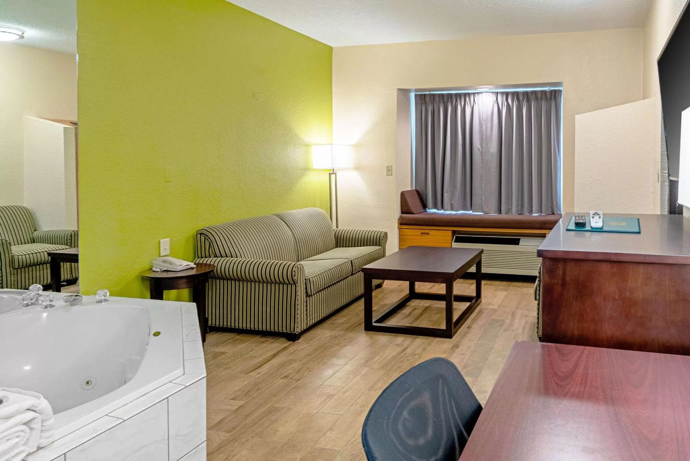 Photo of the whole room in Quality Inn & Suites Robbinsville