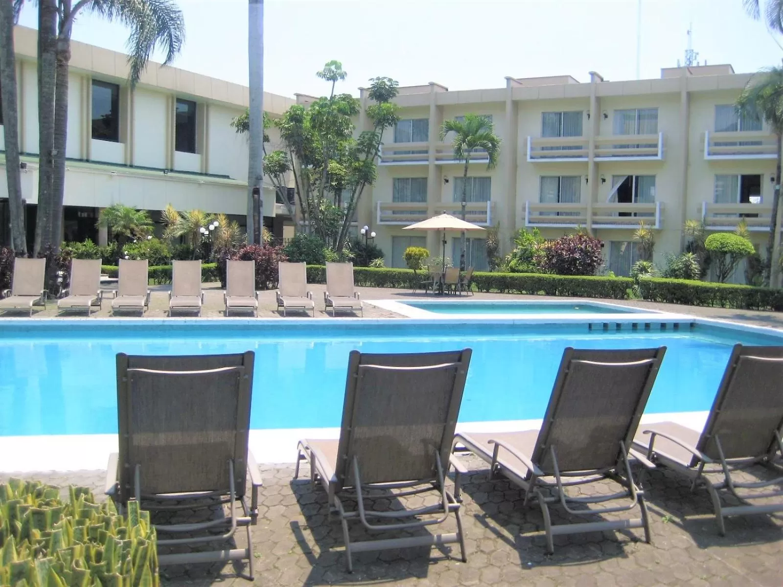 Pool view in Hotel Villa Florida Córdoba