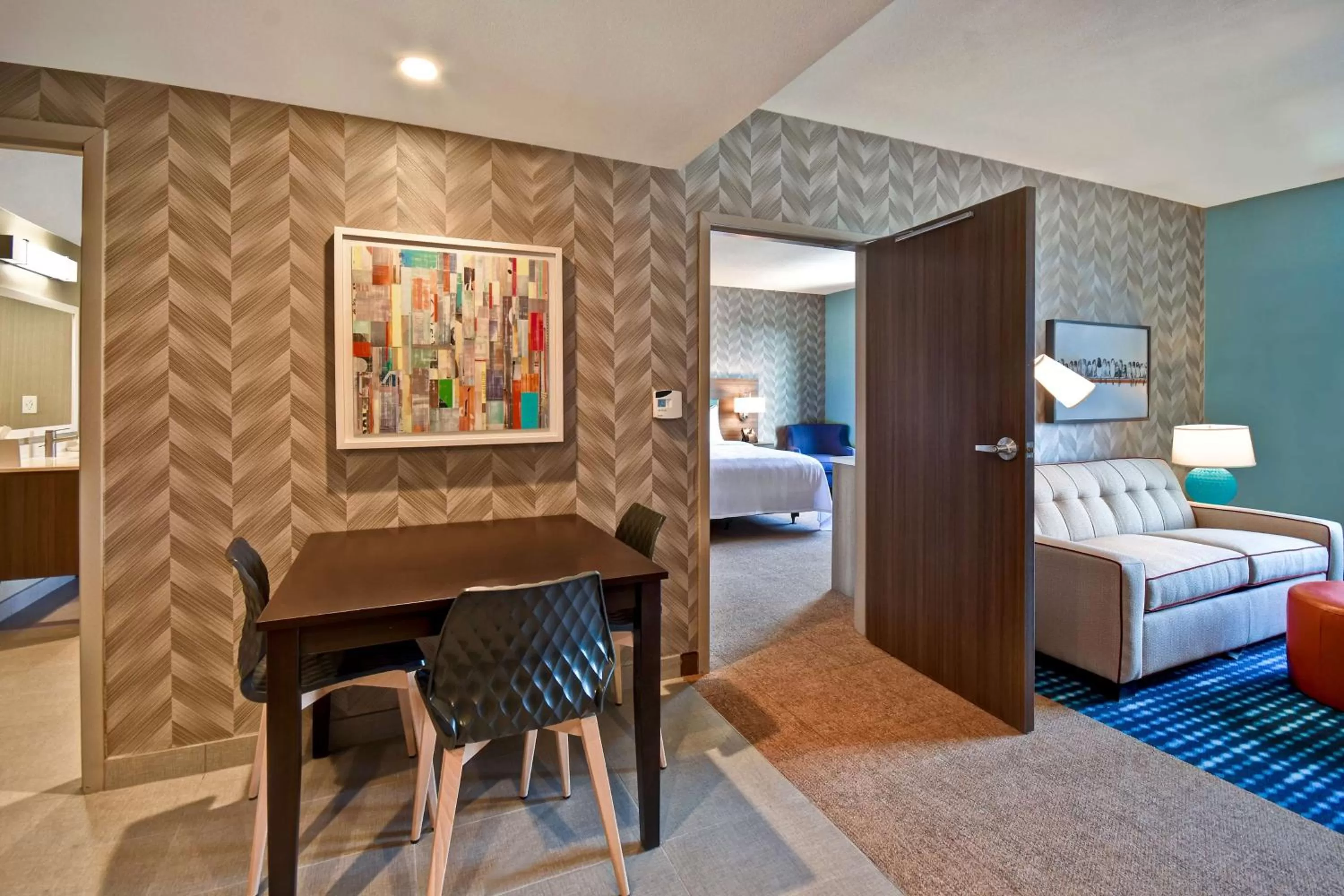 Queen Suite - Mobility Access with Roll-In Shower in Home2 Suites By Hilton Bowling Green, Oh