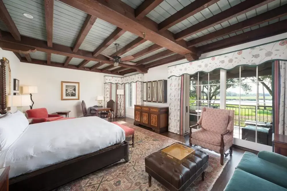 King Room with River View in The Cloister King Room with River View in The Cloister