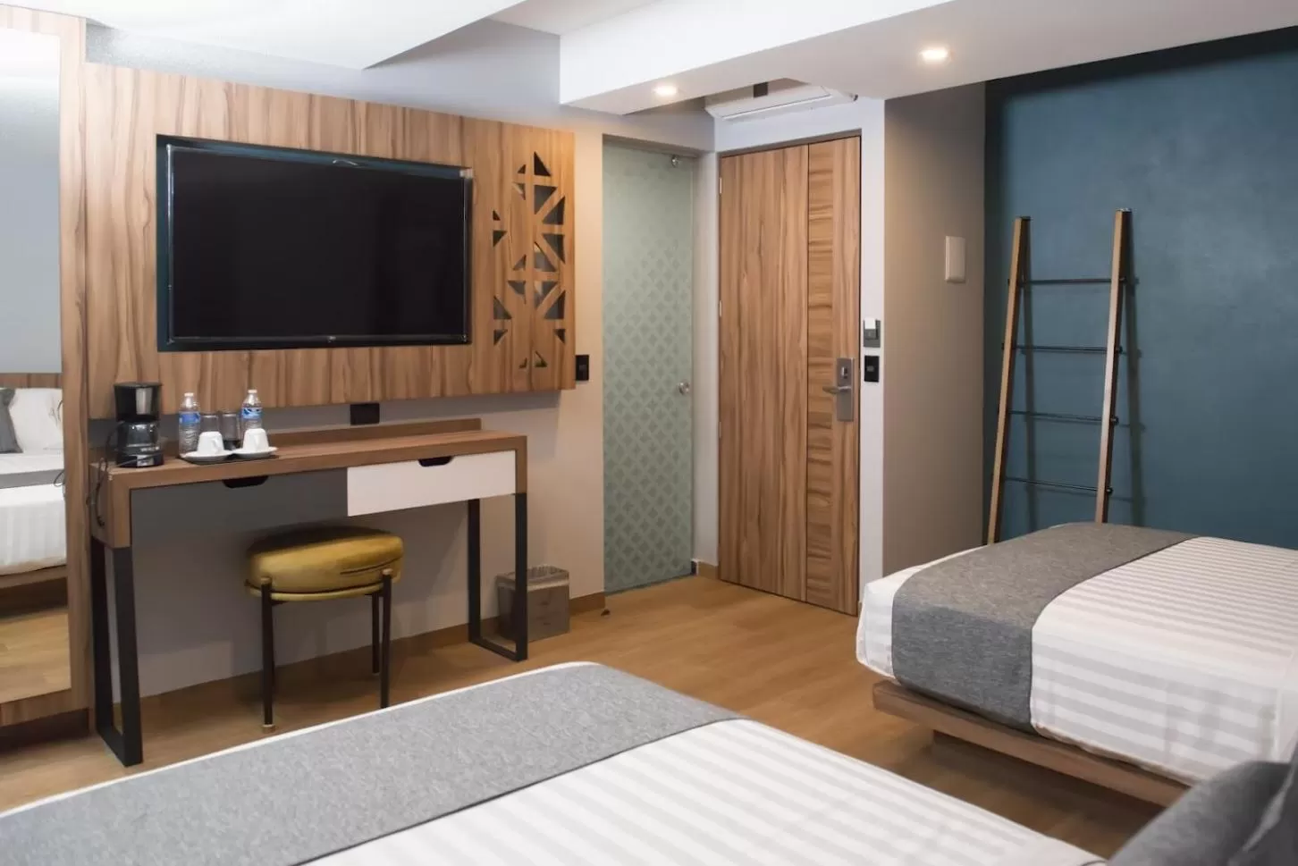 Photo of the whole room, Bed in Hotel Flamencos Centro Histórico