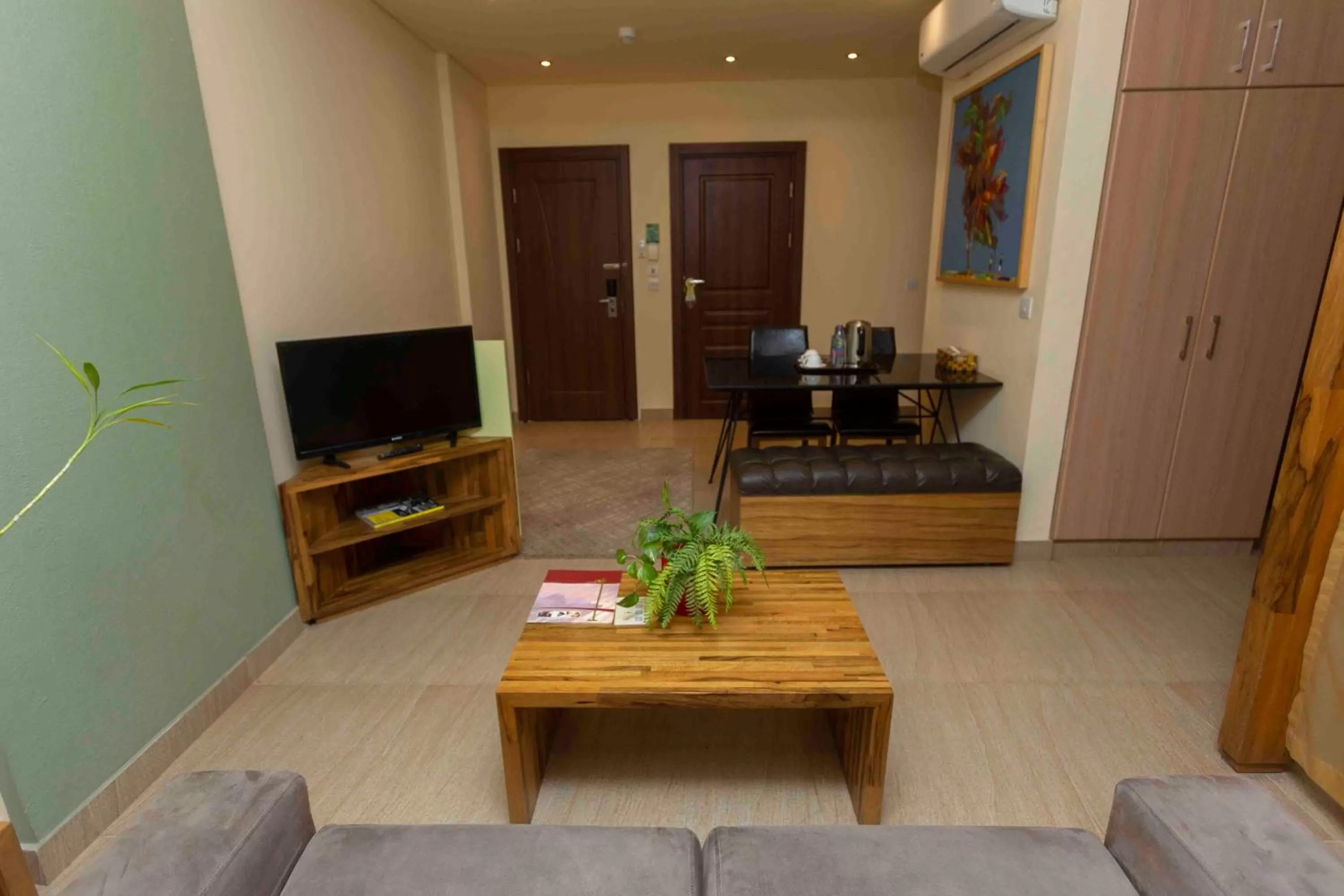 Roots Hotel Apartment