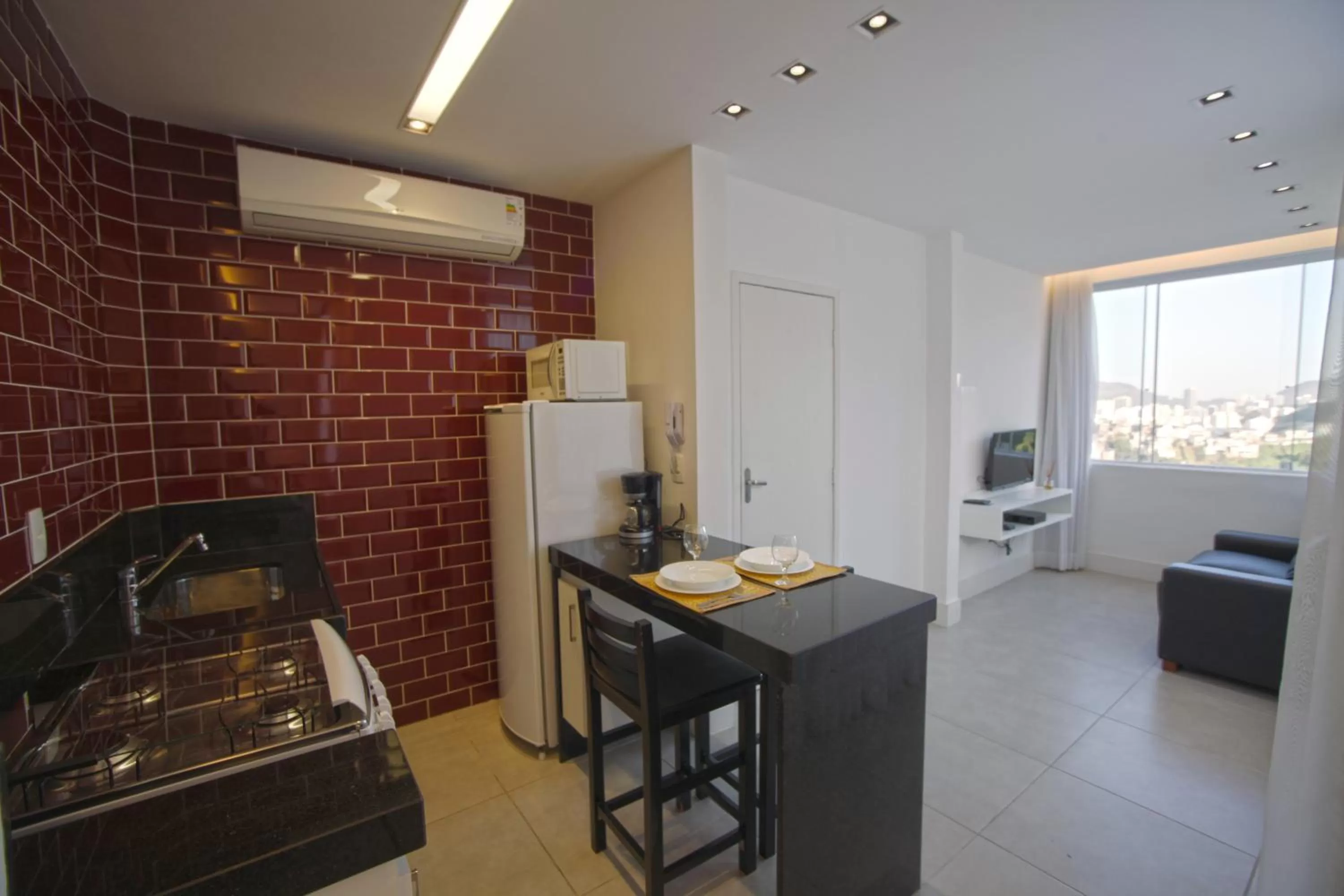 TV and multimedia in New Sugar Loft Apartments