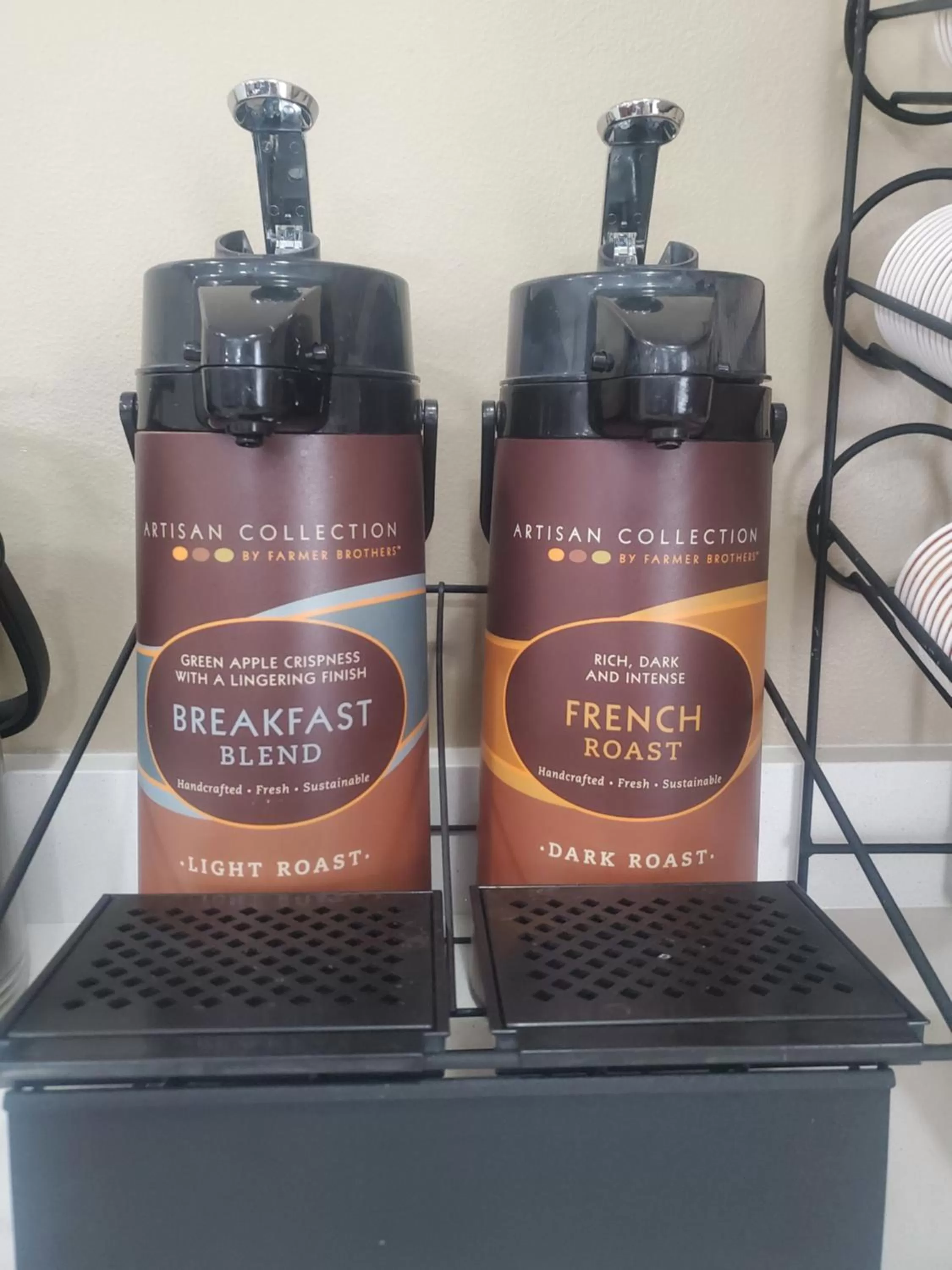 Breakfast in GrandStay Hotel & Suites Ames