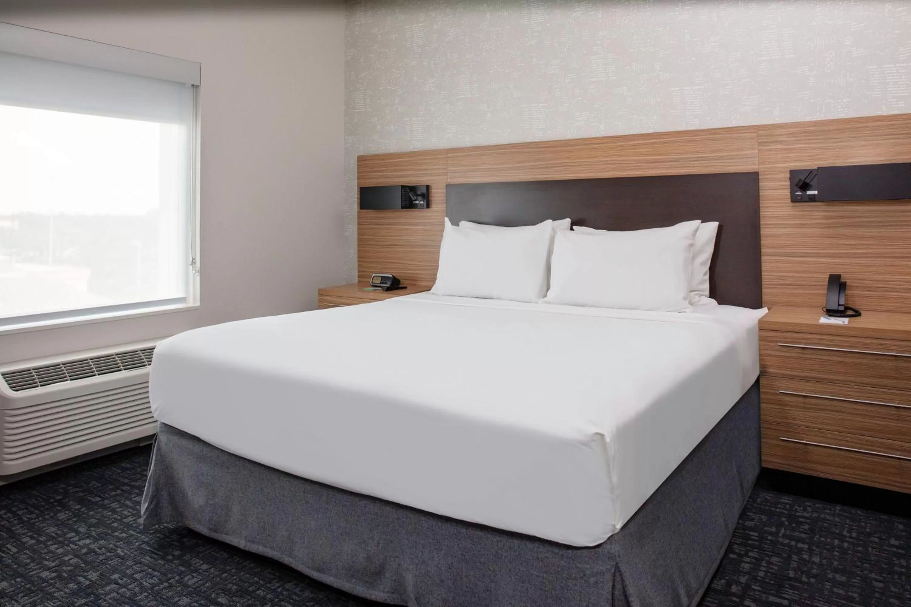 Photo of the whole room, Bed in TownePlace Suites by Marriott Orlando Airport