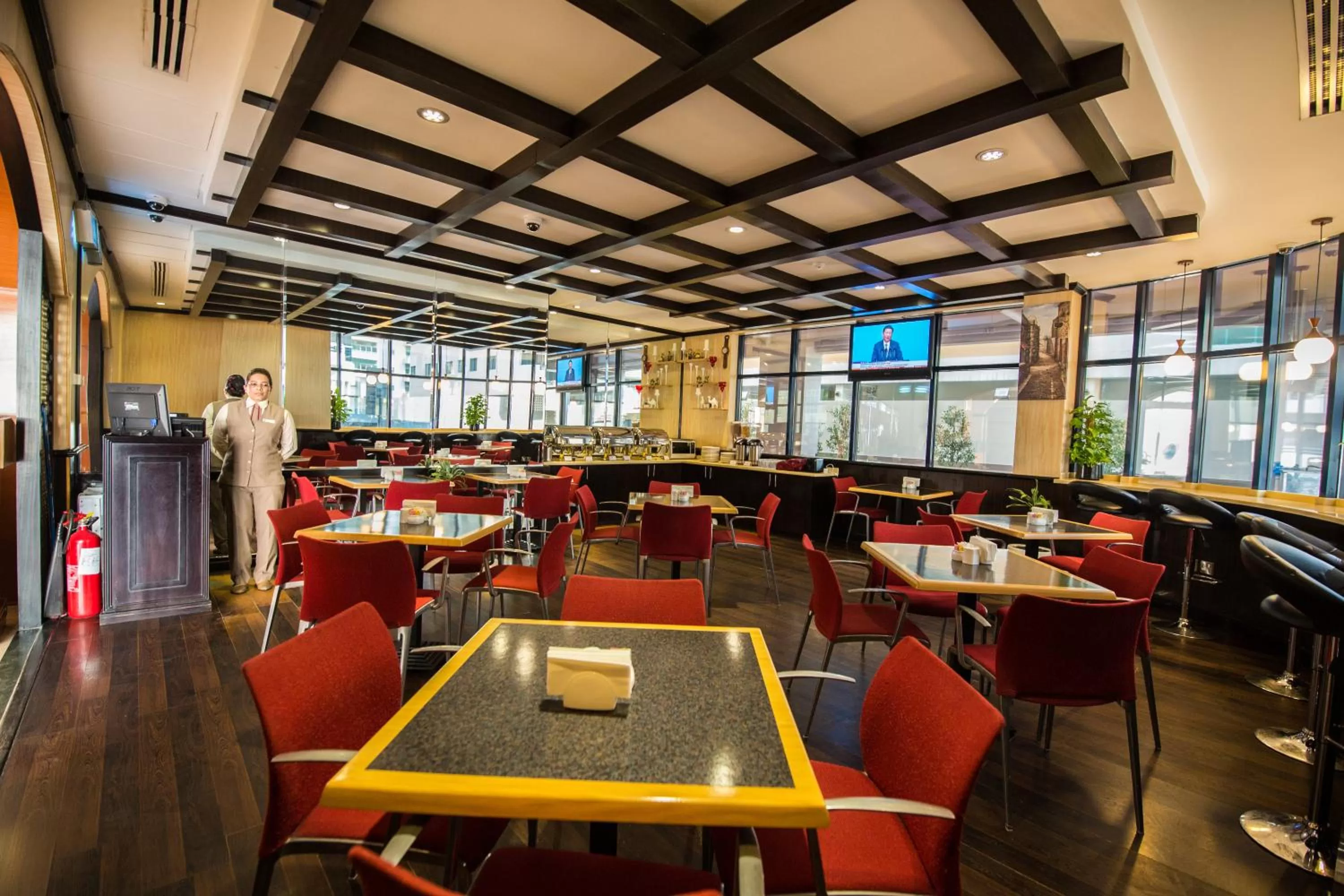 Restaurant/places to eat in Welcome Hotel Apartments 1