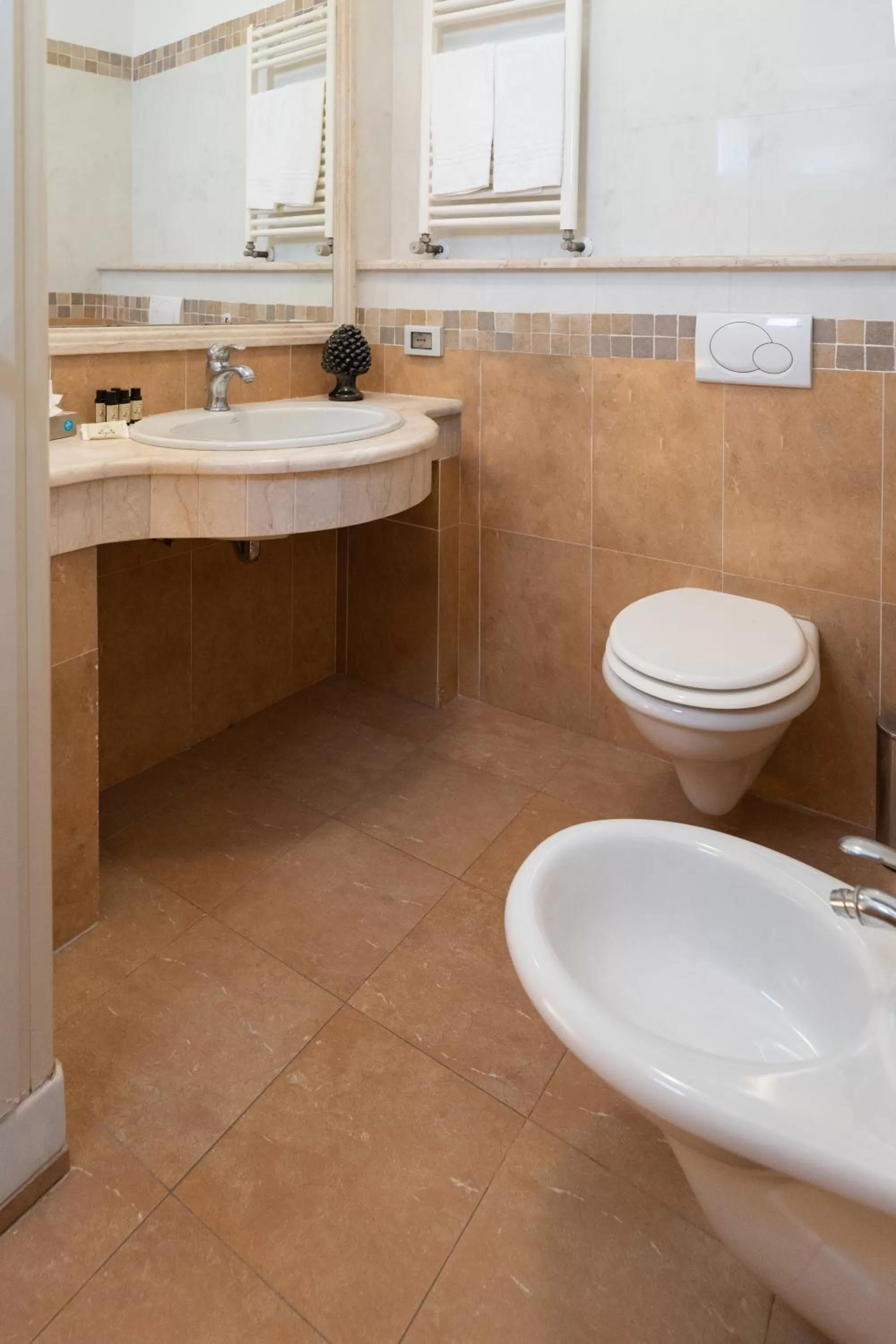 Bathroom in Splendid Hotel Taormina