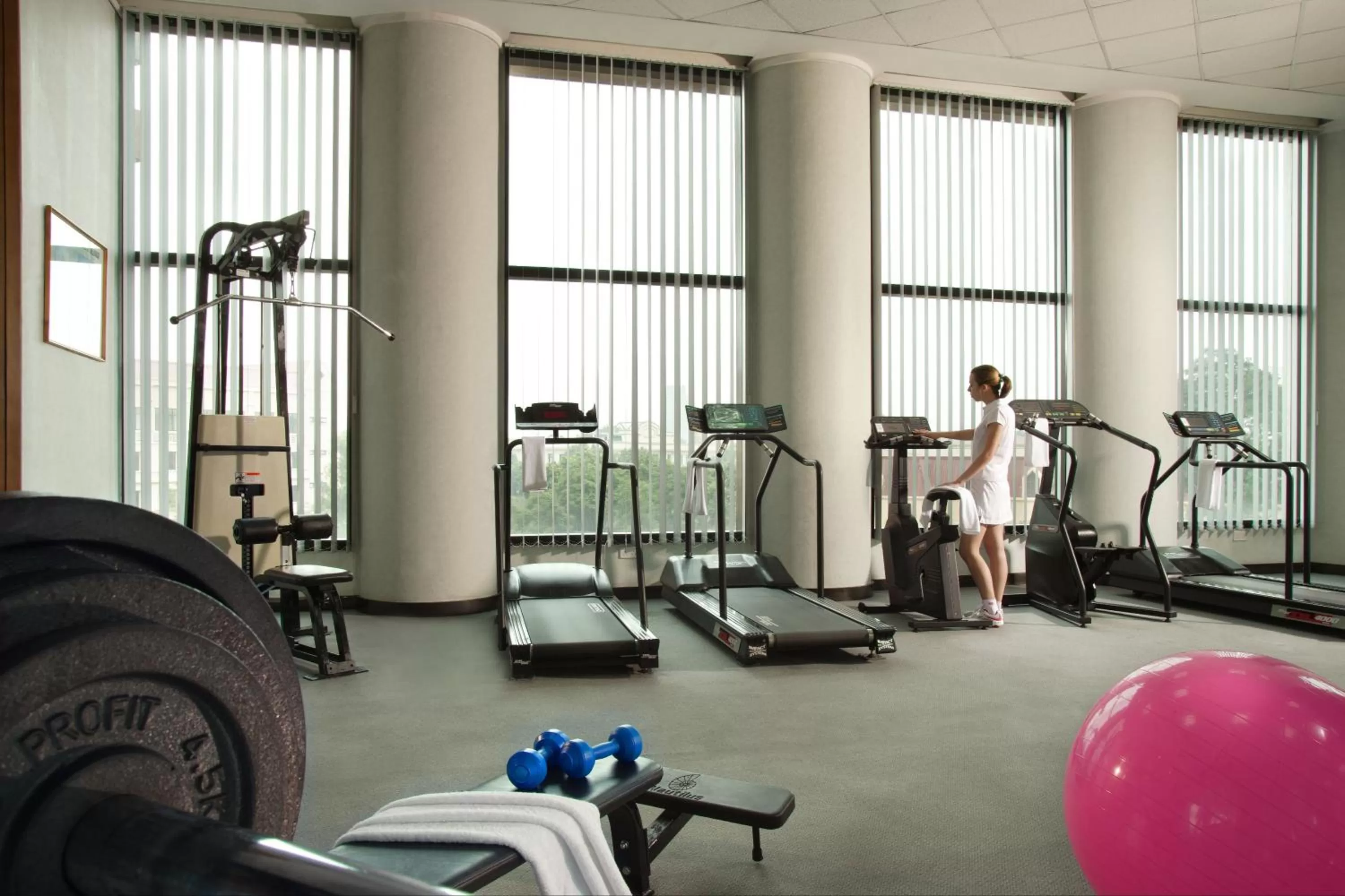 Fitness centre/facilities in Somerset Grand Hanoi