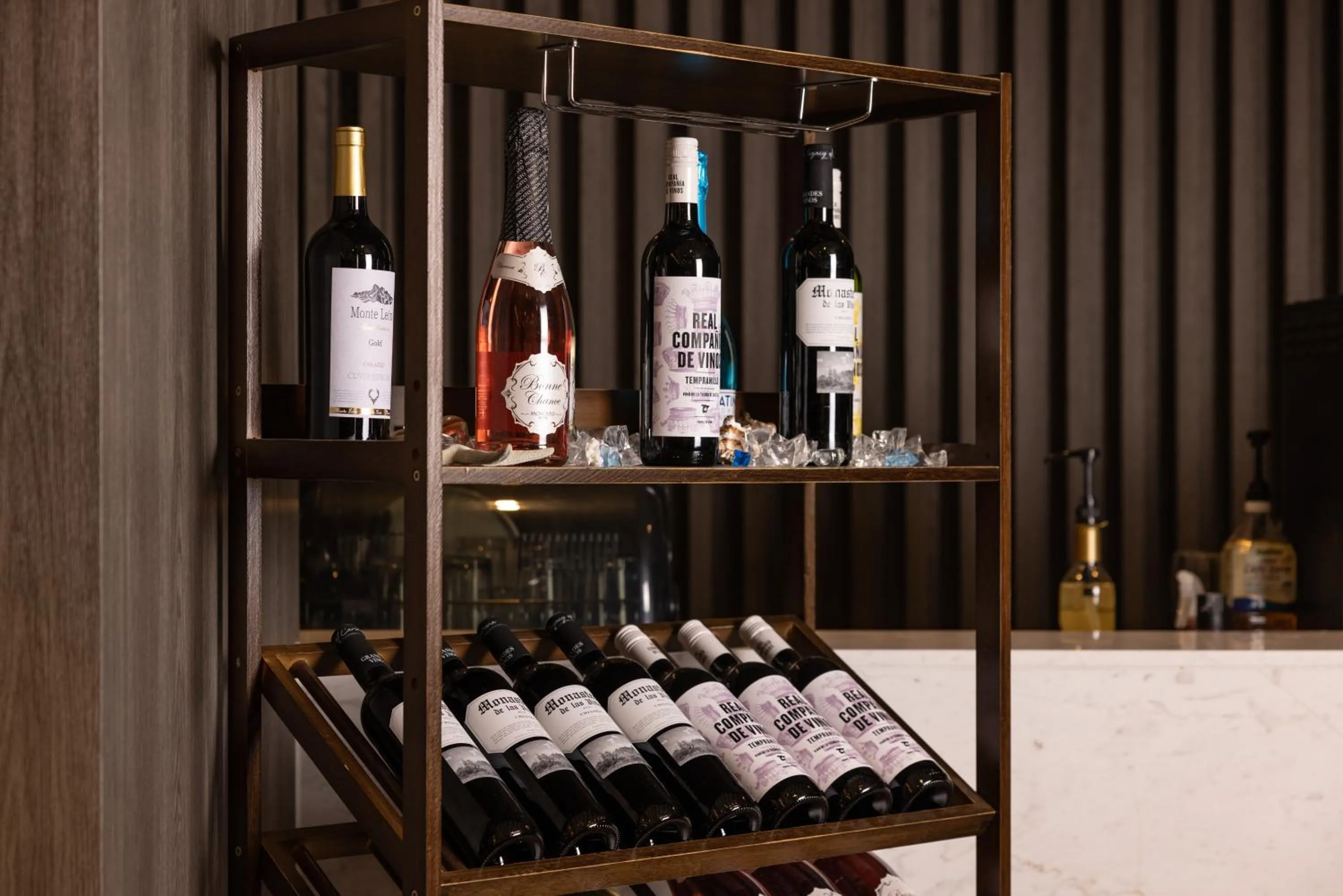 On-site shops in Kent Hotel Gwangalli by Kensington